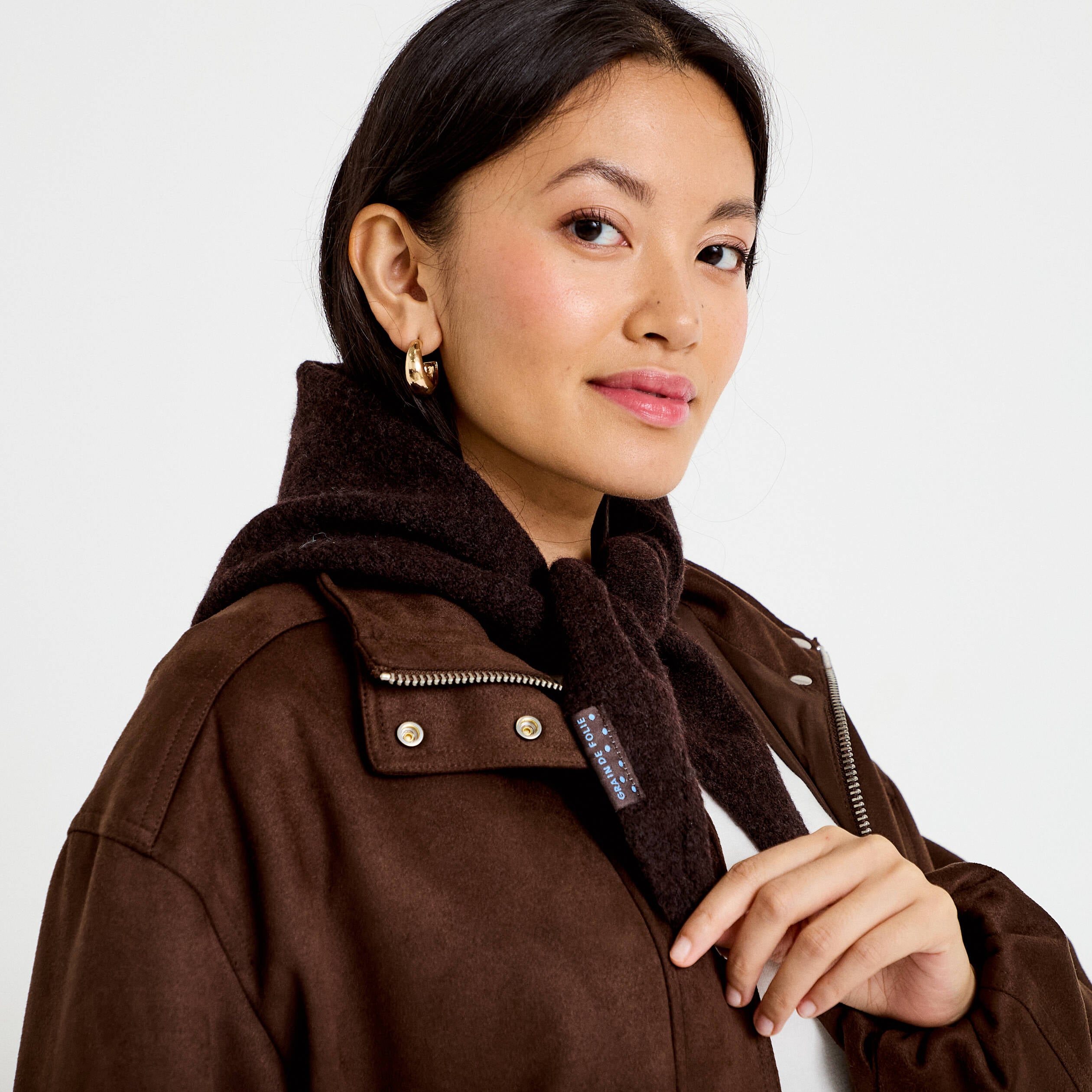 Foulard fluide marron fonc&eacute; femme