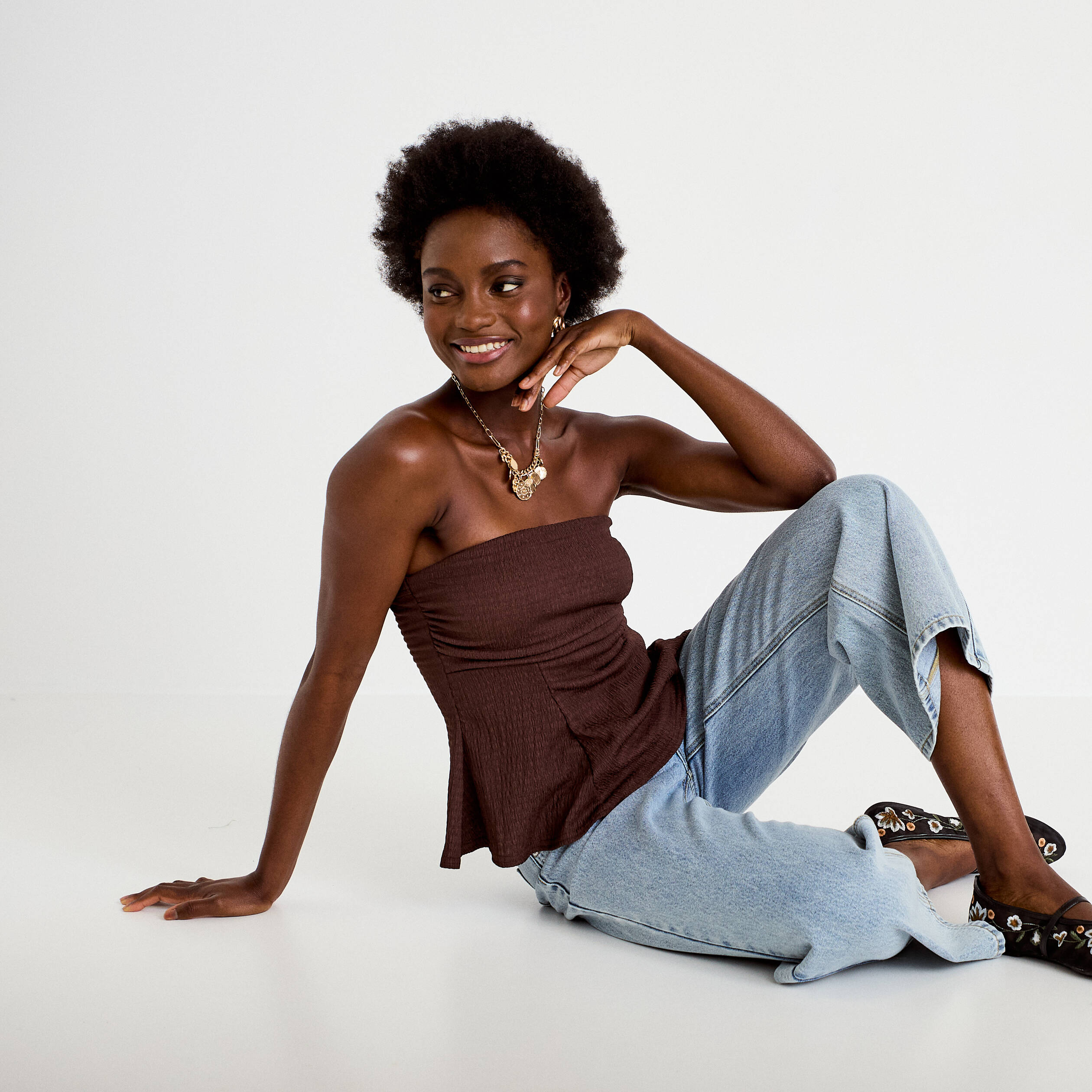 Bustier p&eacute;plum ajust&eacute; cropped pliss&eacute; marron fonc&eacute; femme
