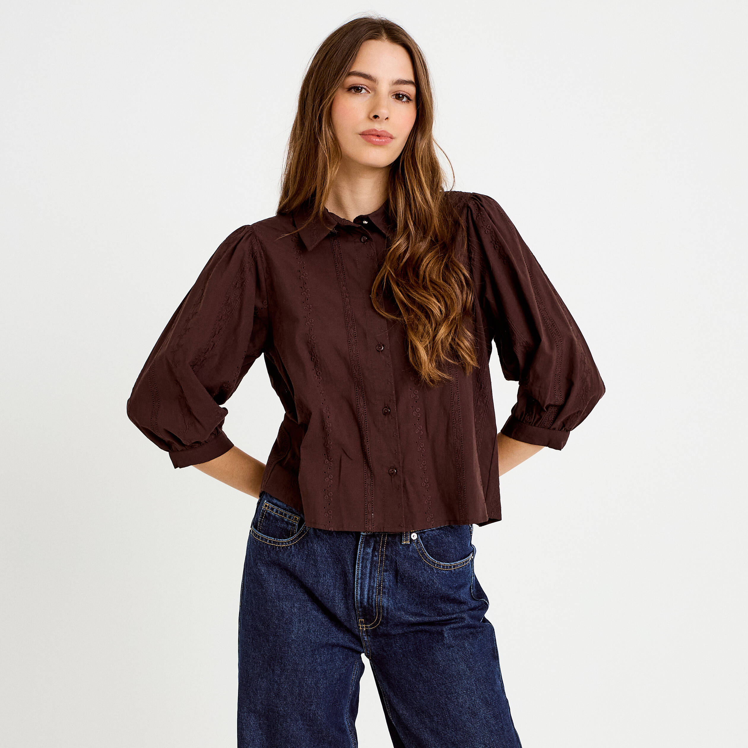 Chemise droite col classique manches 3/4 marron fonc&eacute; femme