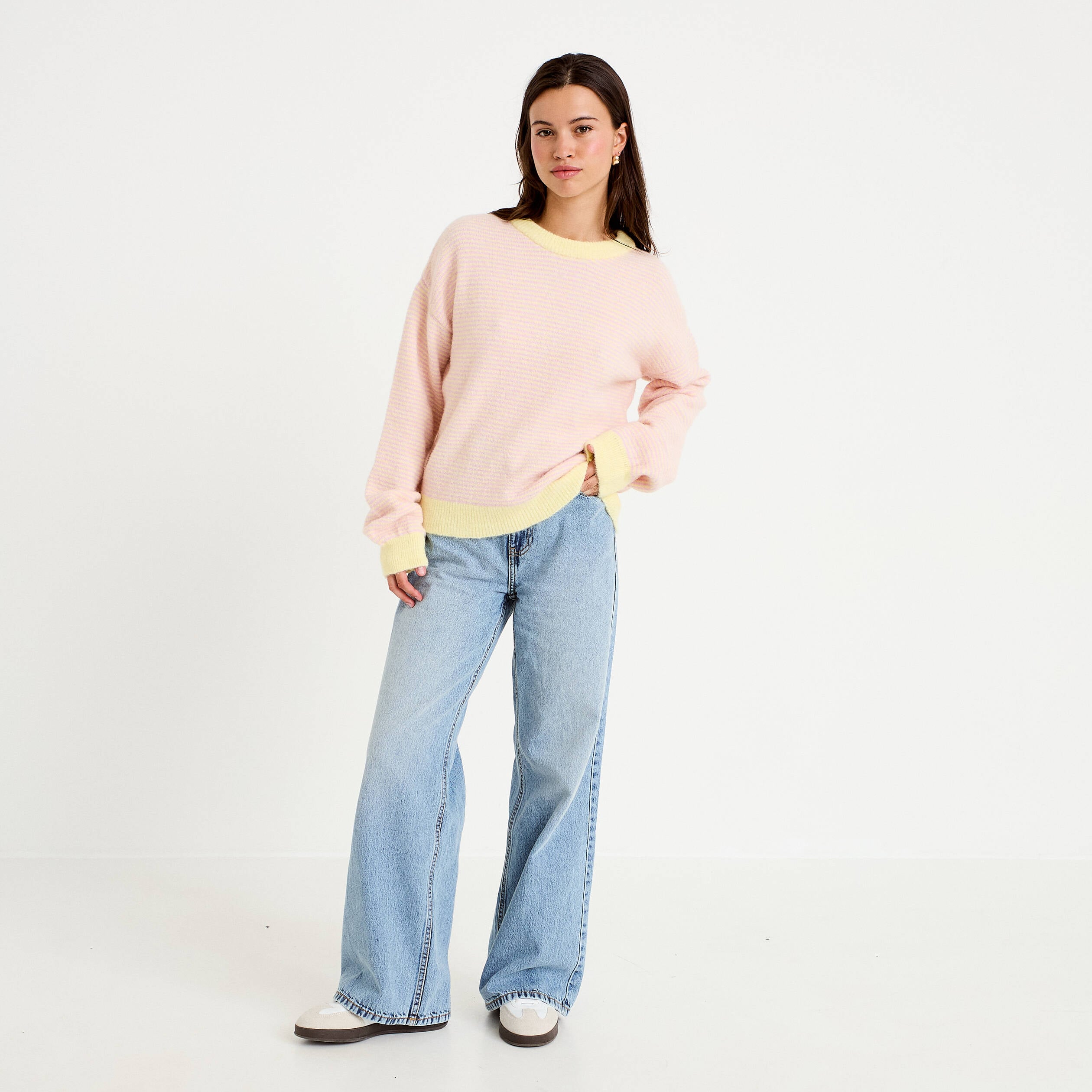 Pull ample col rond manches longues rose clair femme