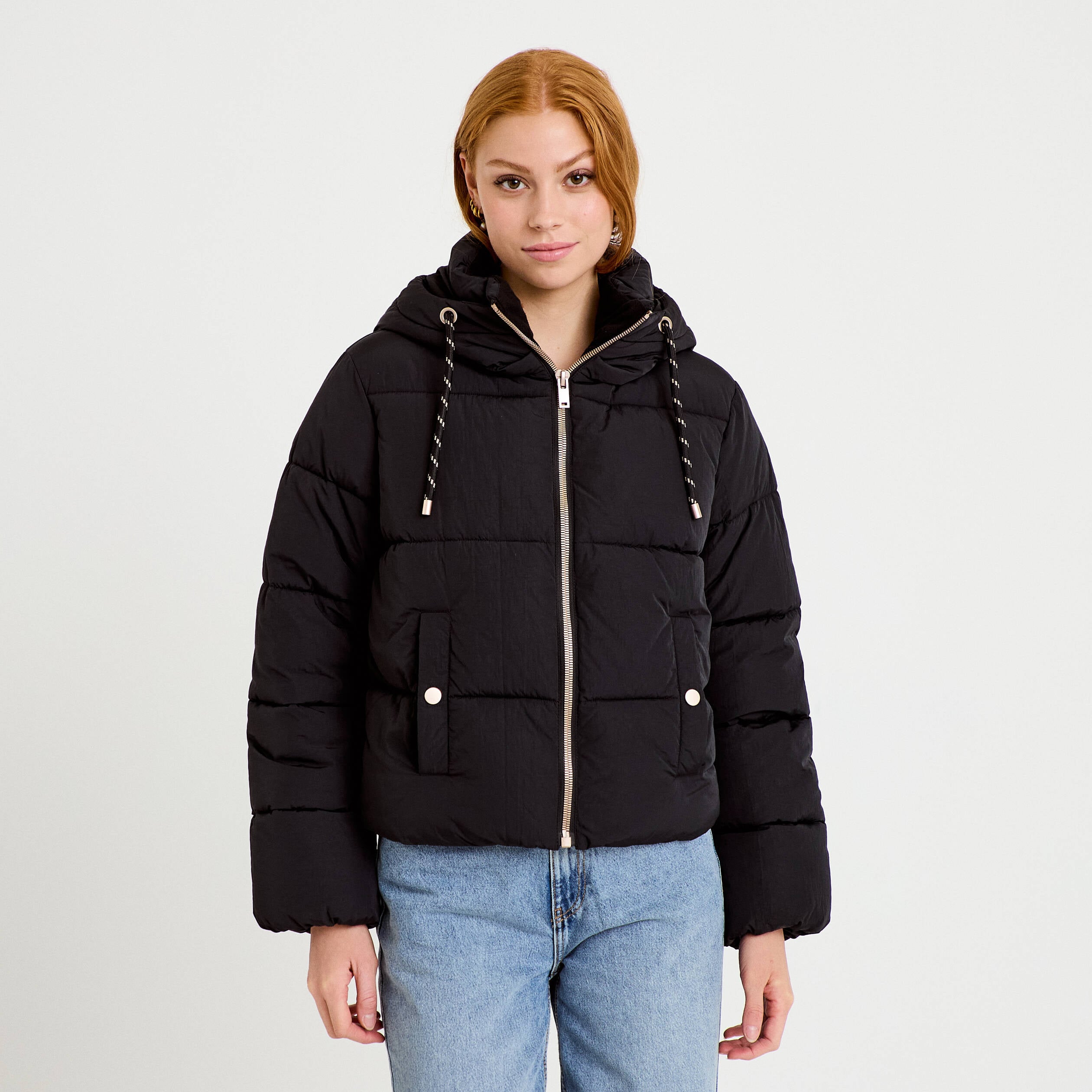 Doudoune droite cropped &agrave; capuche noir femme