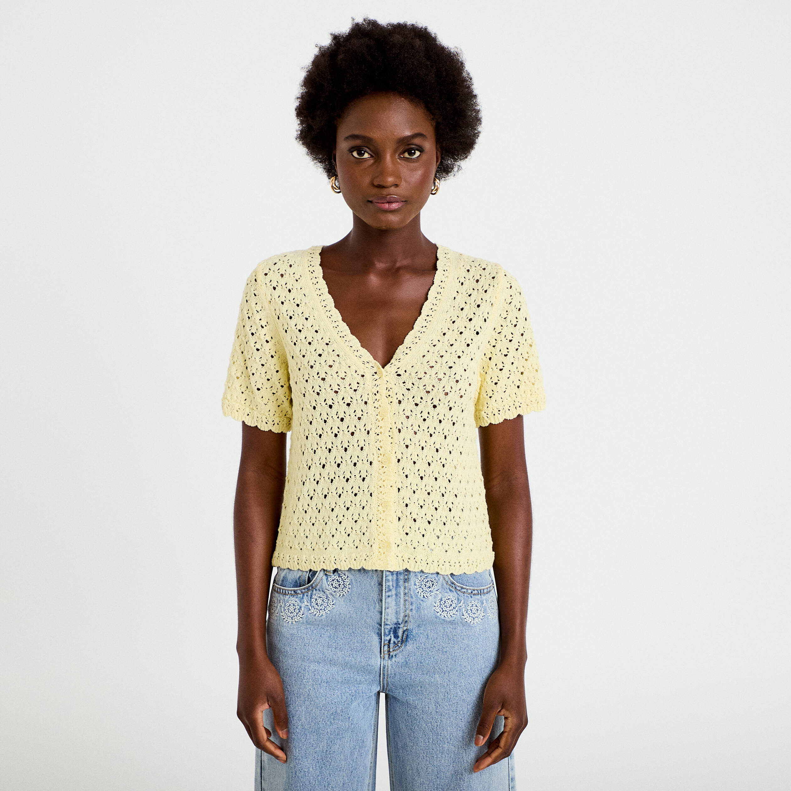 Gilet ajour&eacute; col v manches courtes jaune pastel femme