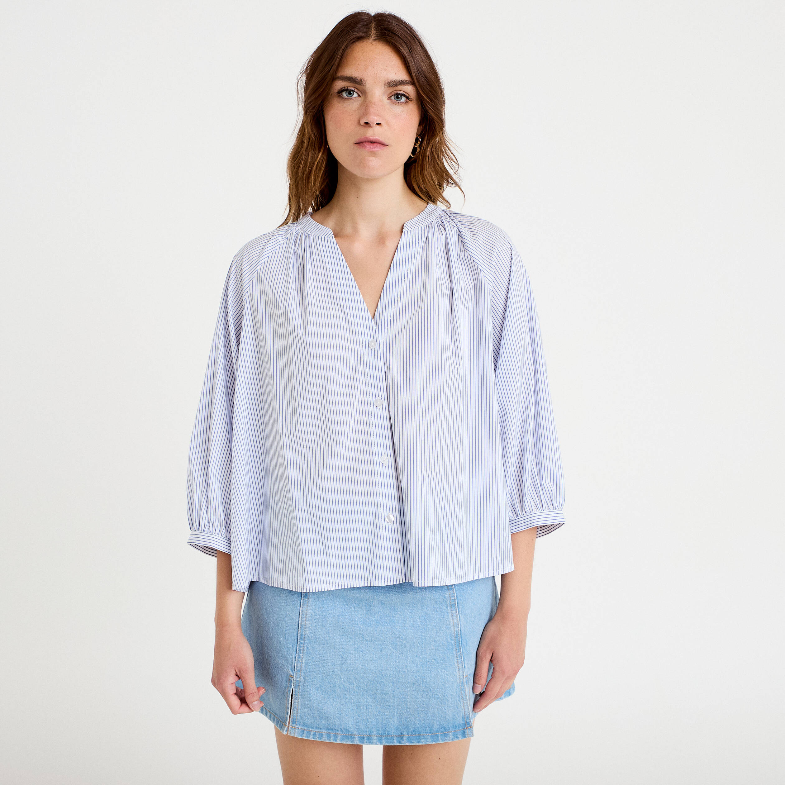 Blouse col v manches 3/4 bleu ciel femme