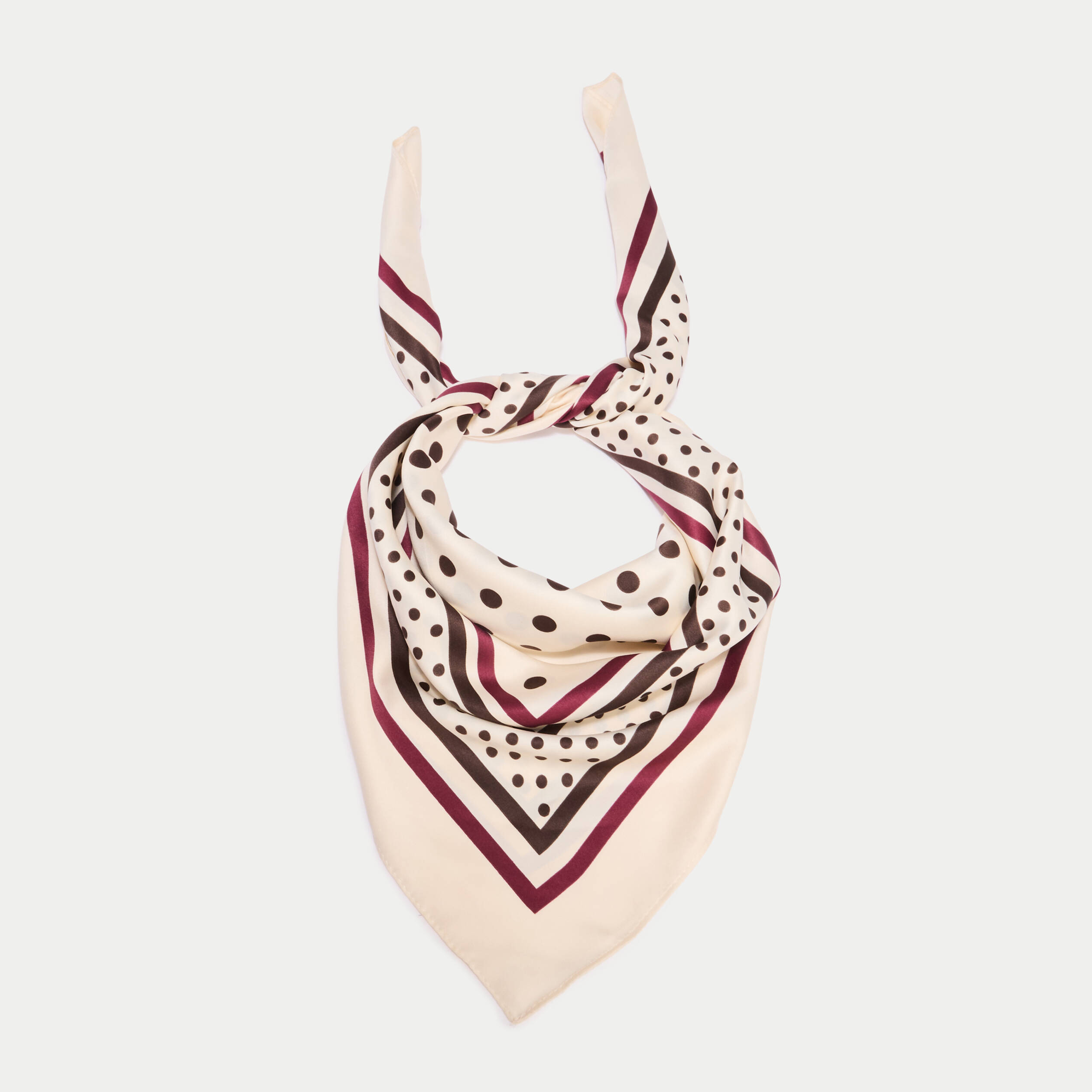 Foulard satin&eacute; soyeux ecru femme
