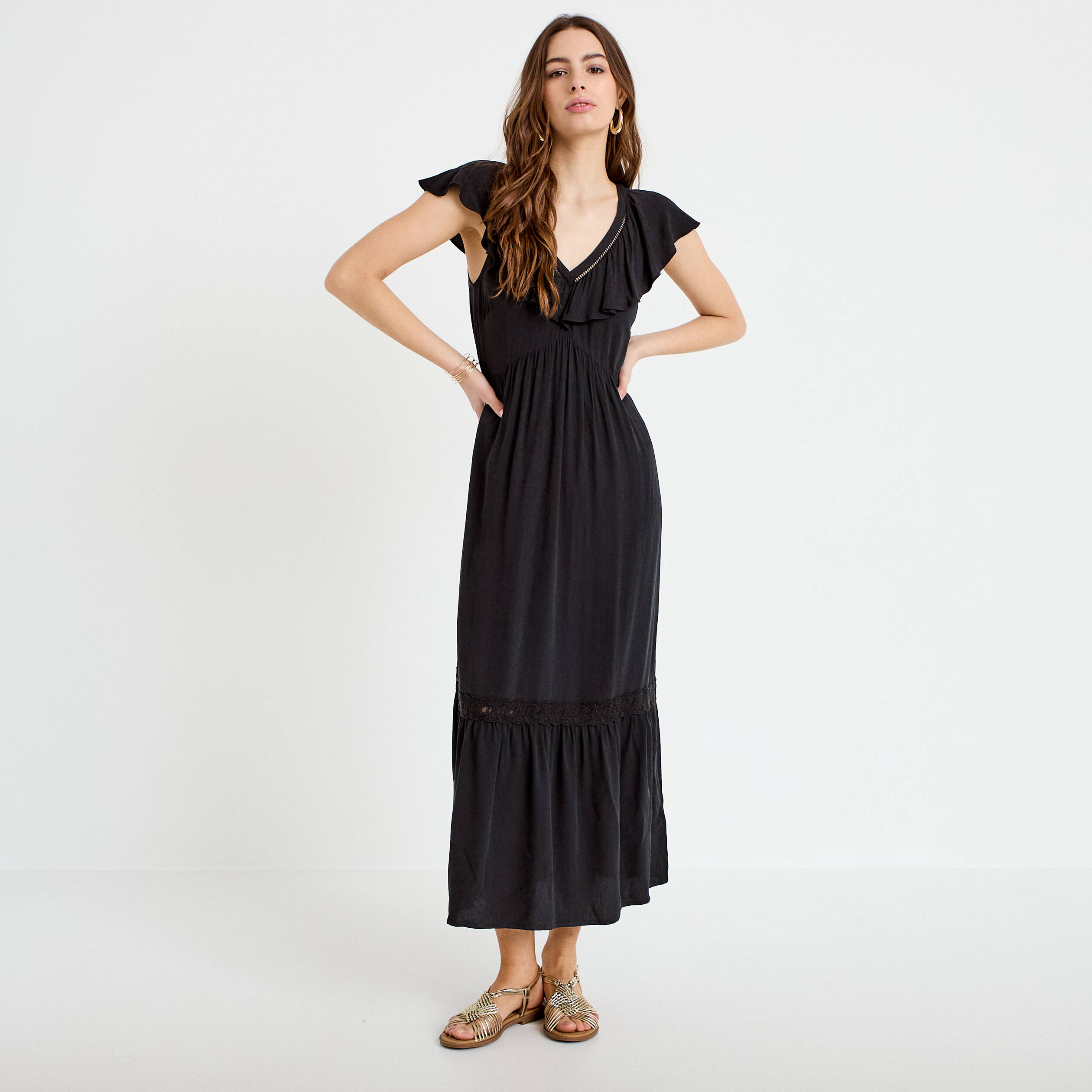Robe longue &eacute;vas&eacute;e col v manches courtes noir femme