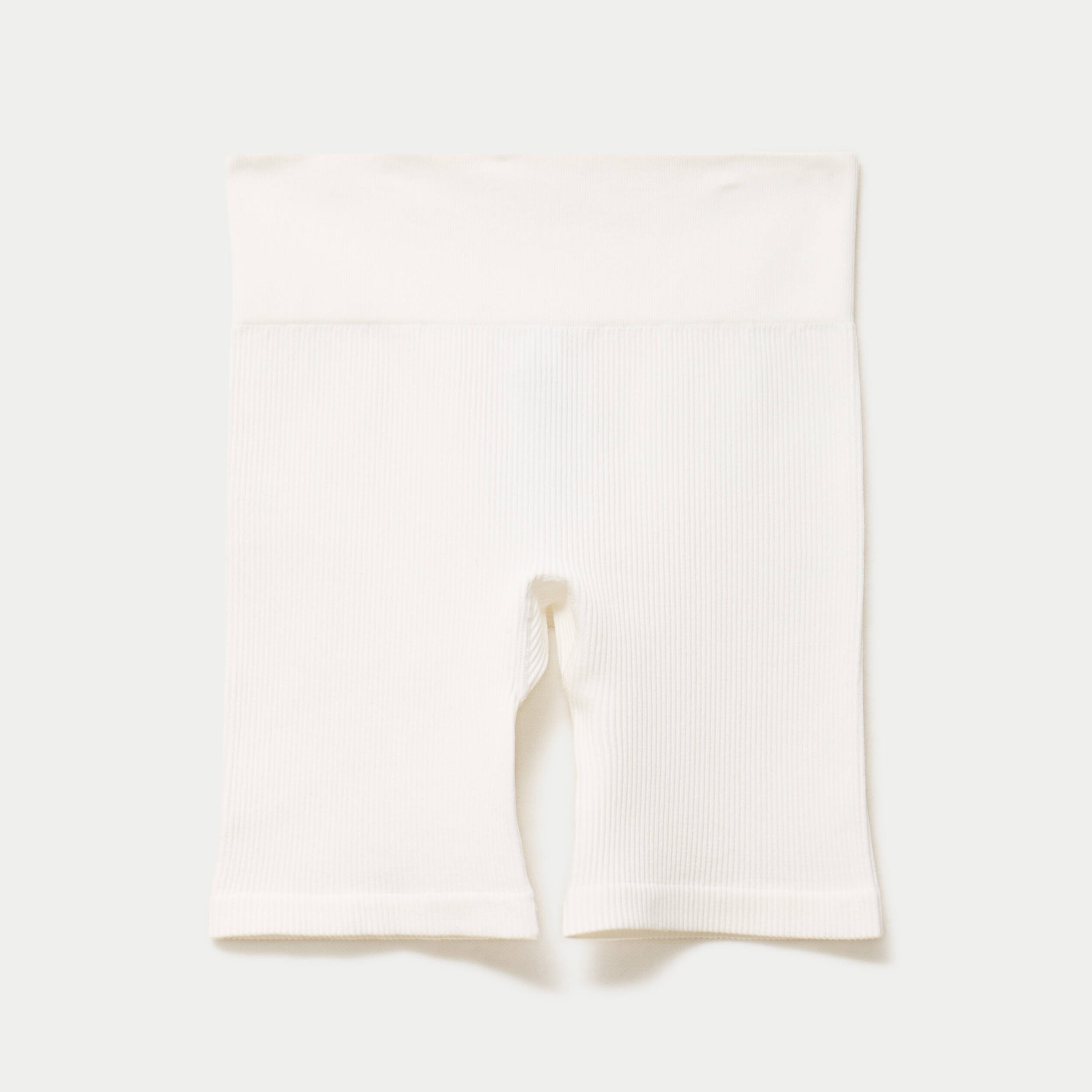 Short cycliste sans couture ecru femme