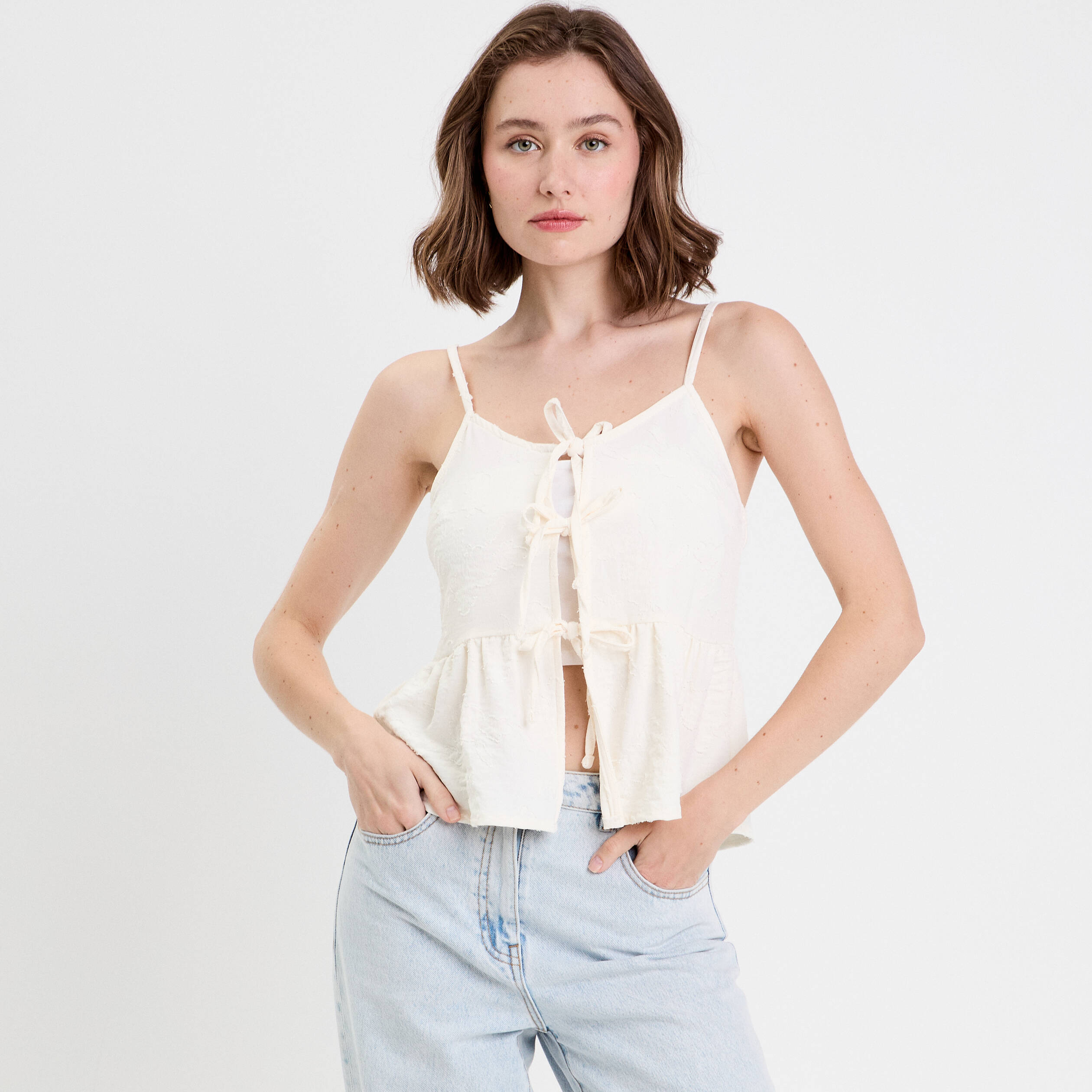 top droit cropped col v plisse ecru femme Top droit cropped col v plissé ecru femme