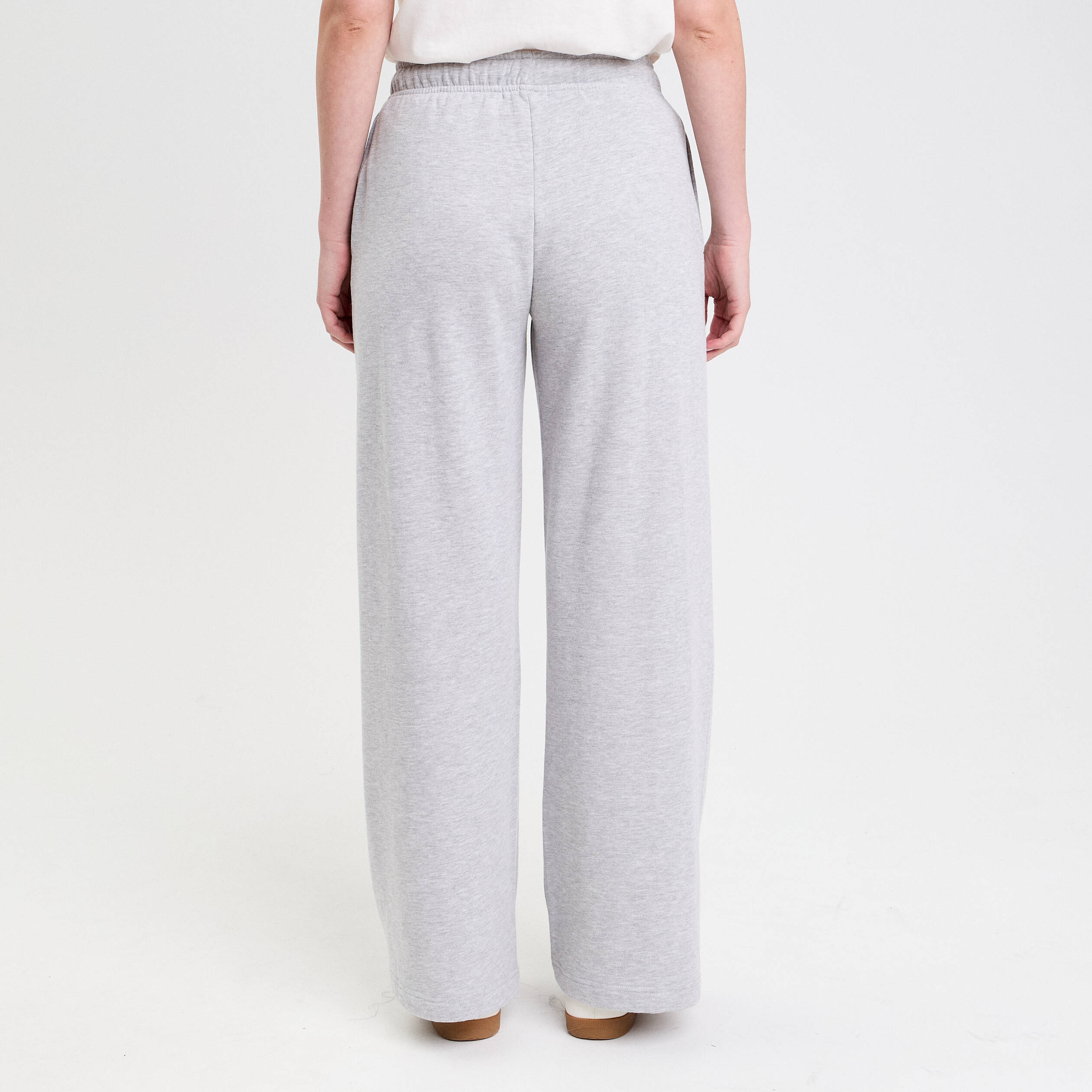 Pantalon large style jogging gris clair femme