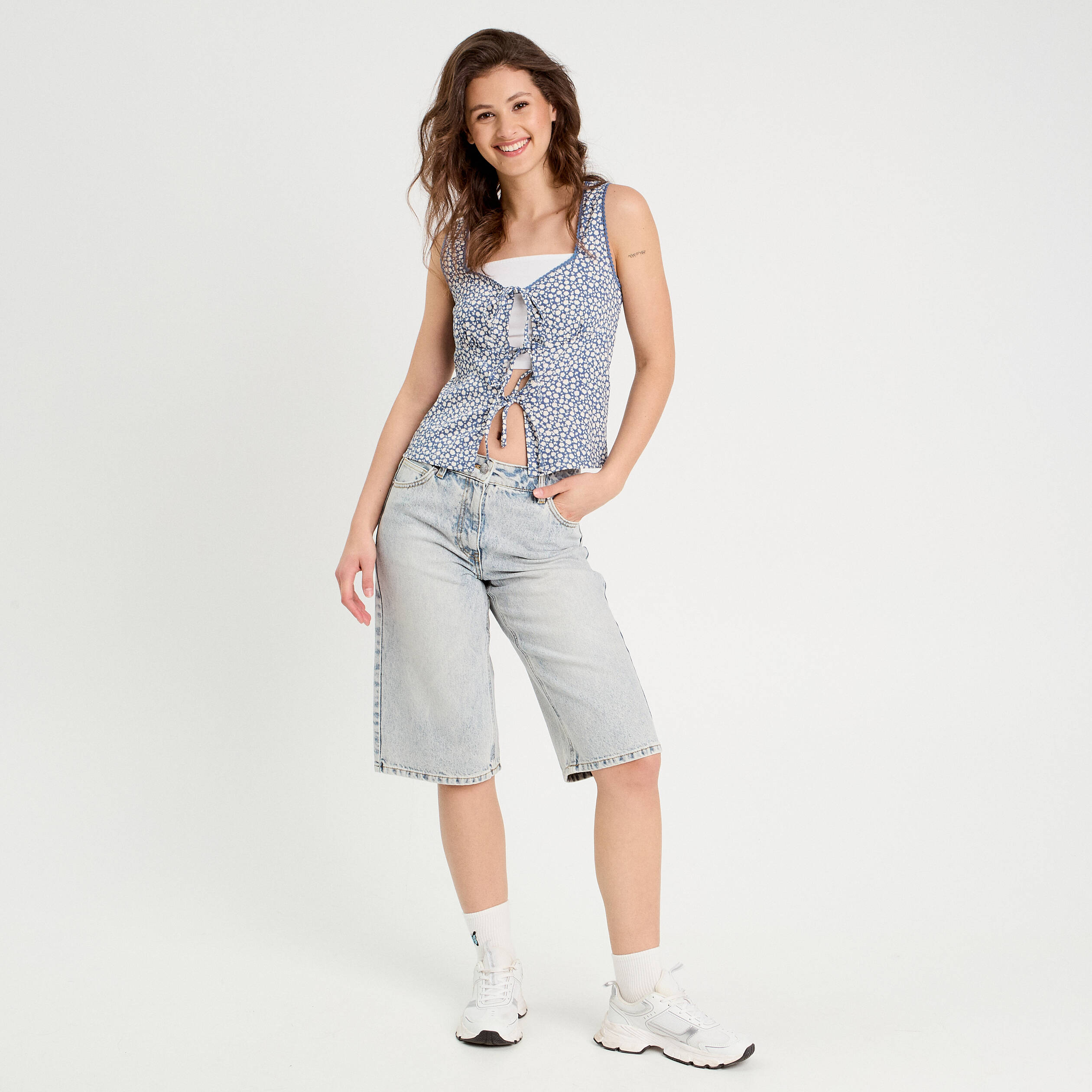 D&eacute;bardeur avec noeuds bleu gris femme