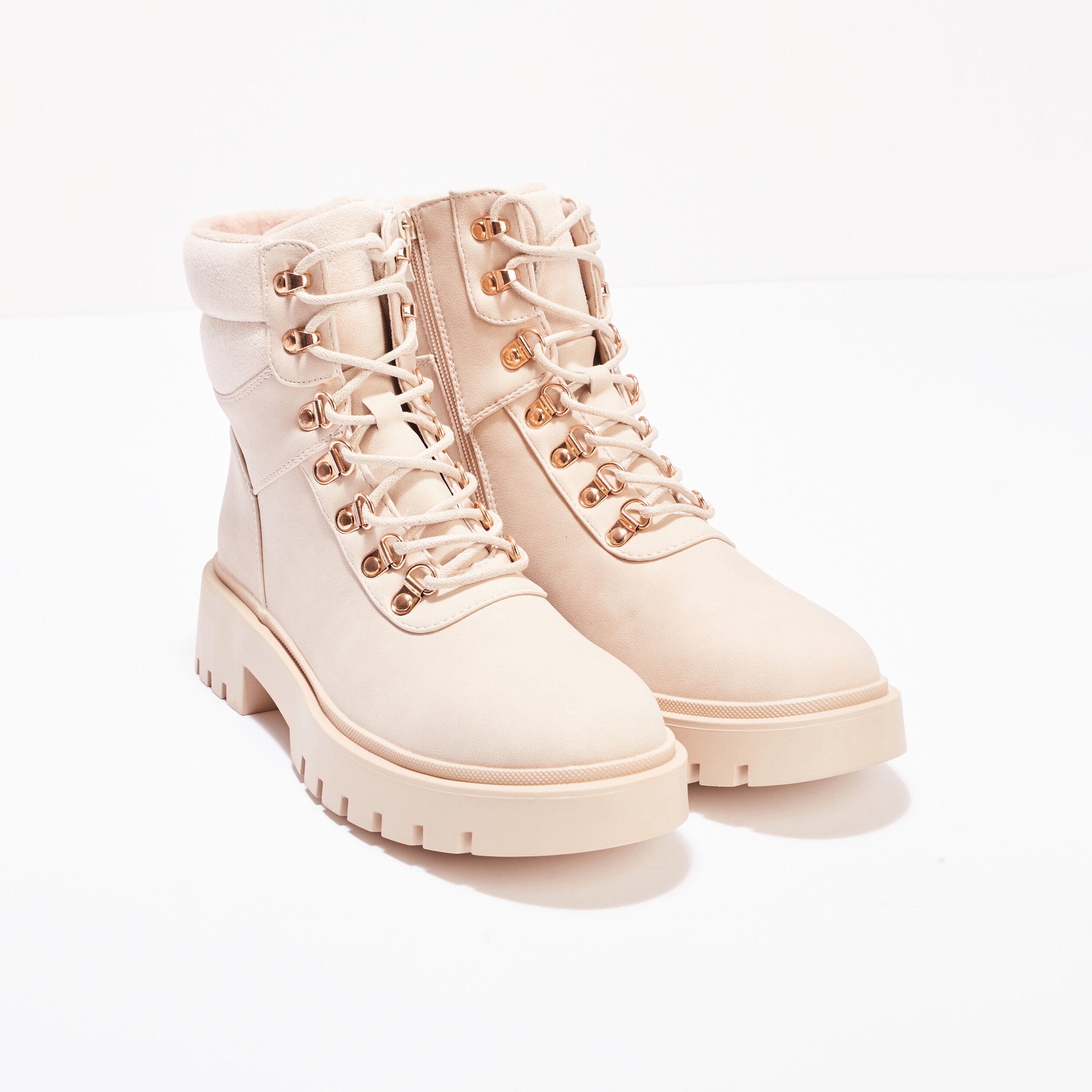 Bottines montagne femme 2025