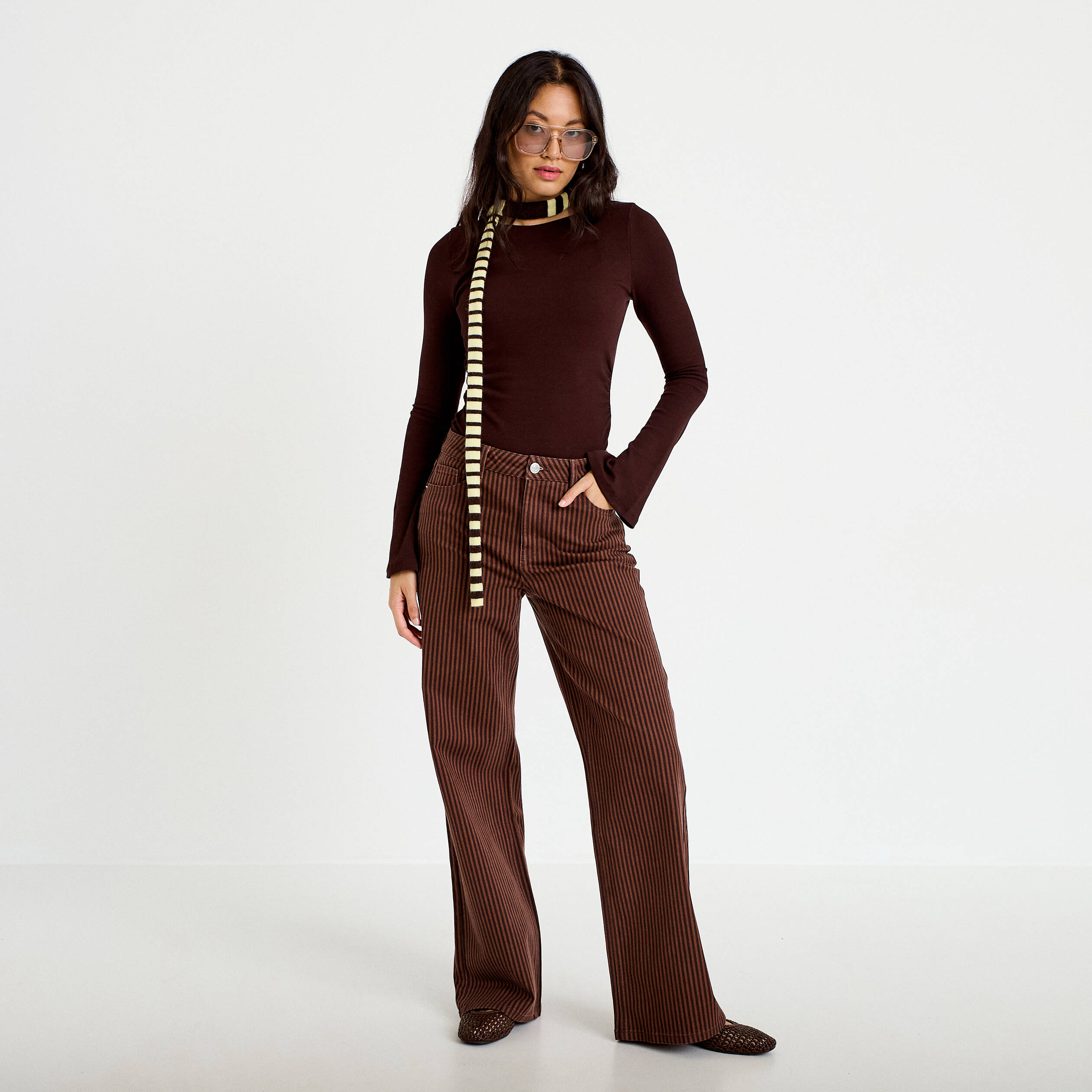 Jean wide leg ray&eacute; taille haute marron femme