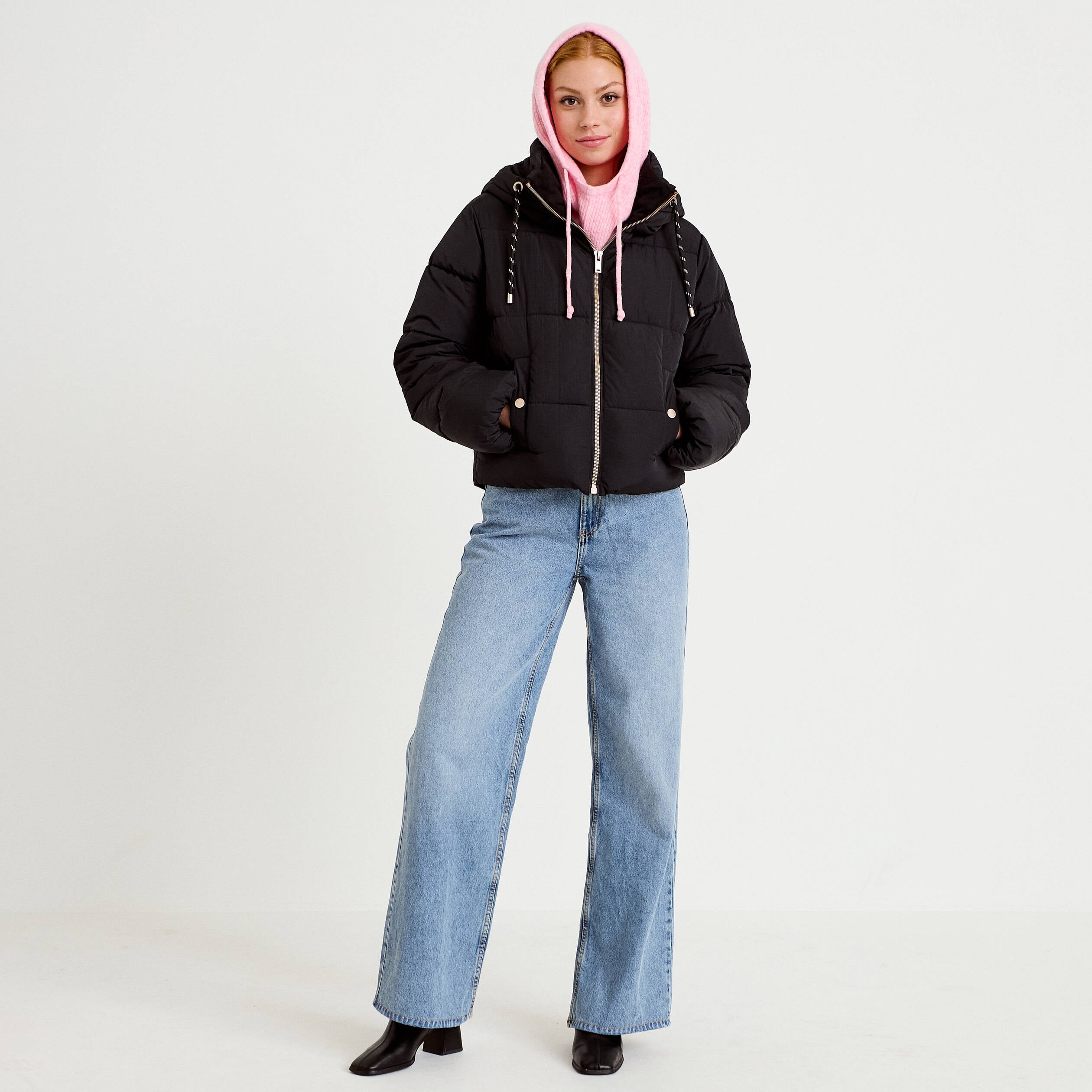 Doudoune droite cropped &agrave; capuche noir femme