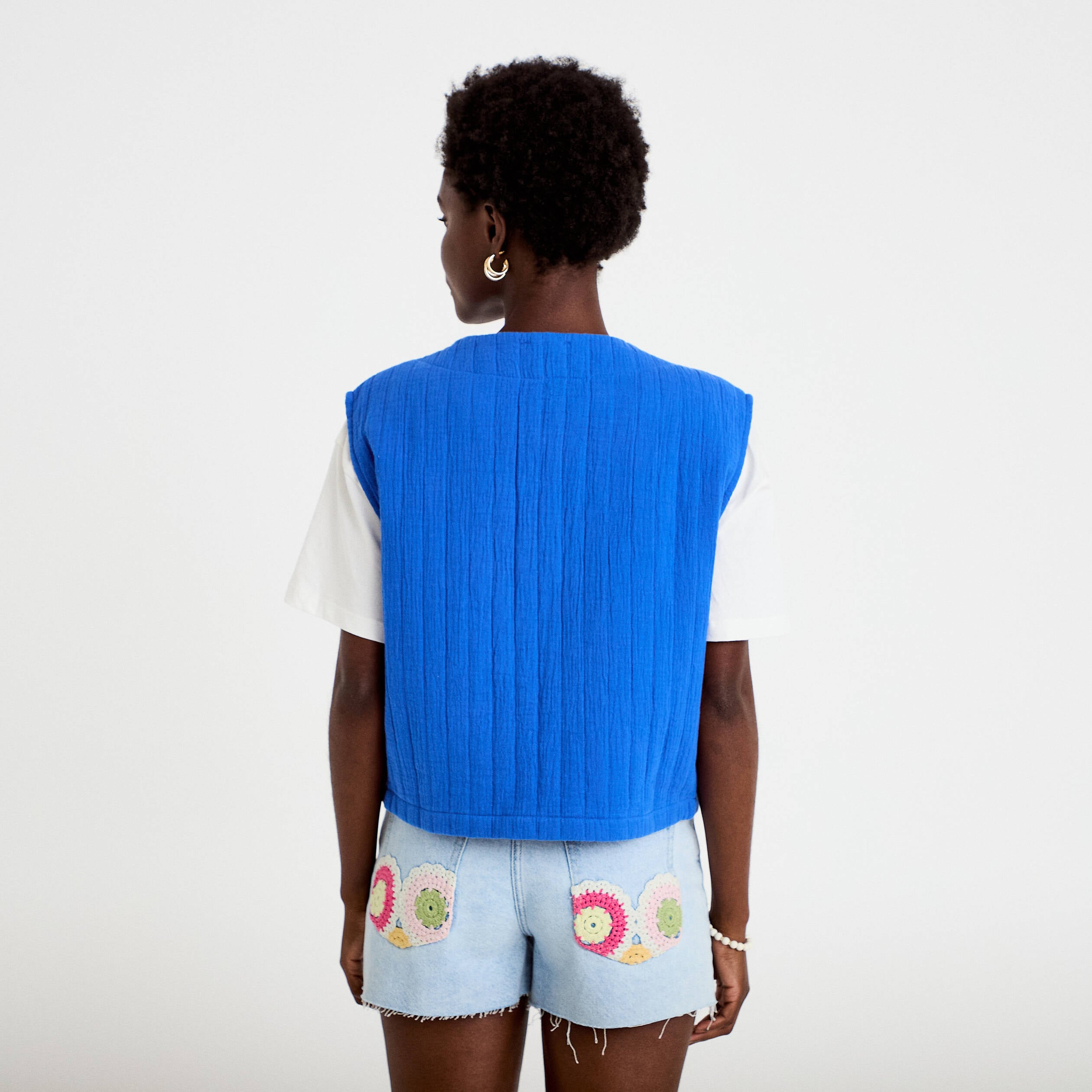 Gilet barman ample cropped pliss&eacute; bleu electrique femme