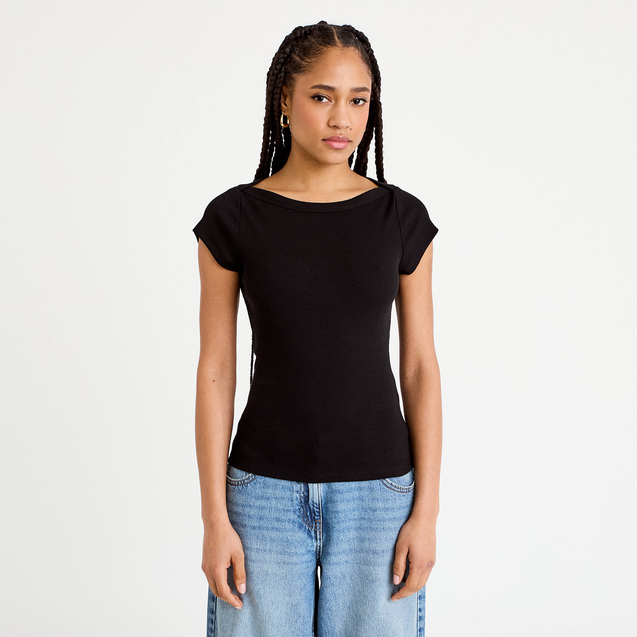 T-shirt cintr&eacute; col bateau noir femme