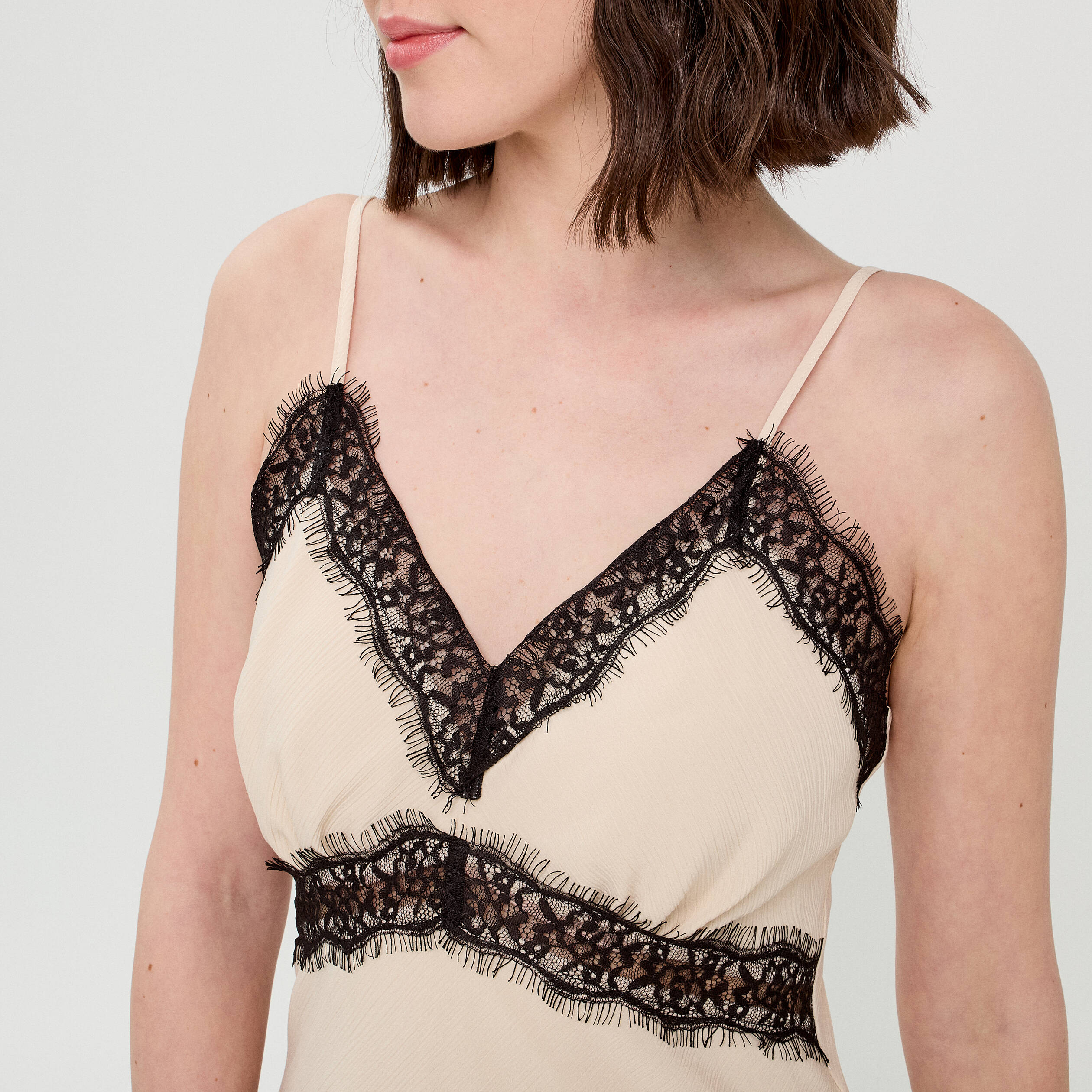 robe longue ajustee dentelle sable femme Robe longue ajustée dentelle sable femme
