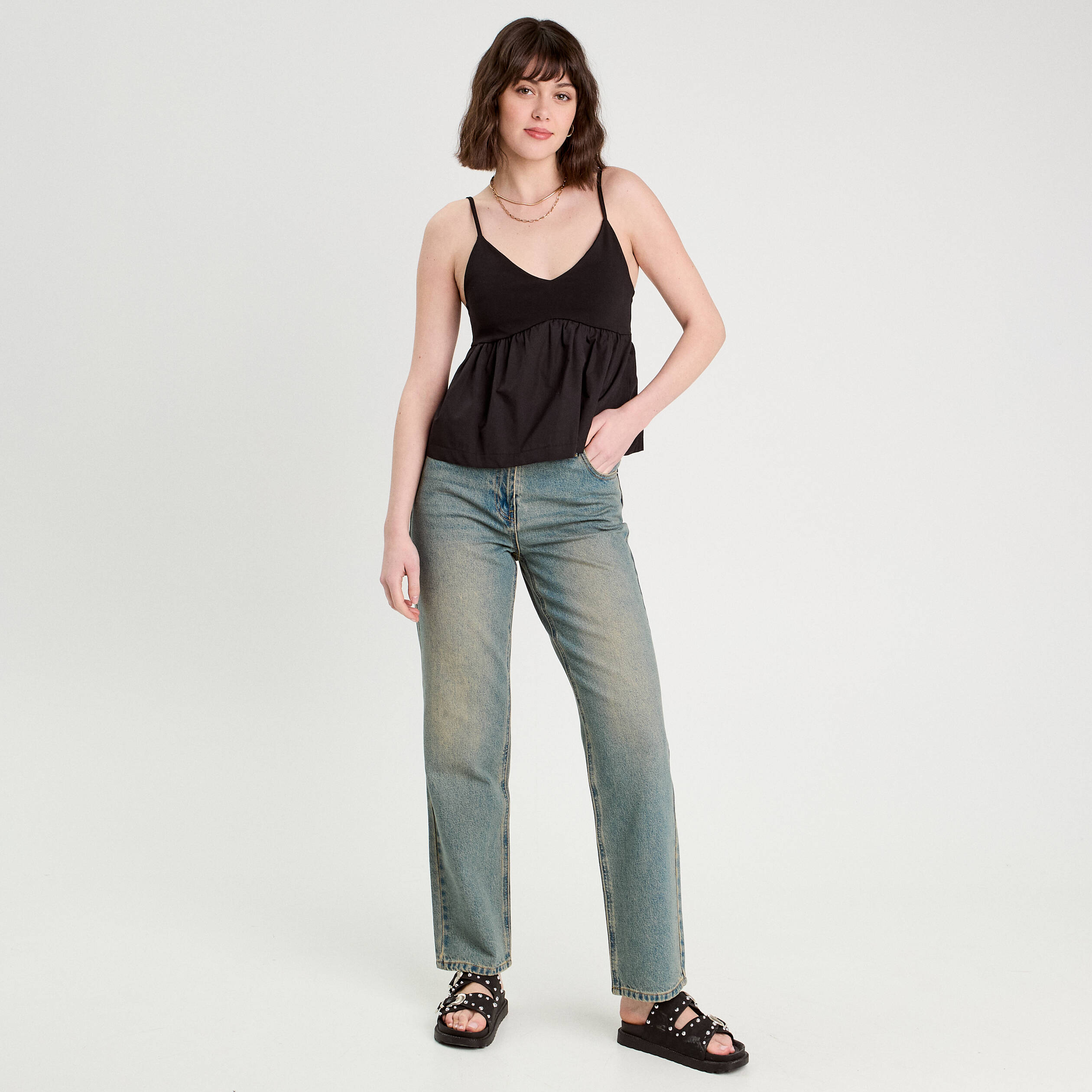 Jeans droit sangle arri&egrave;re denim bleach femme