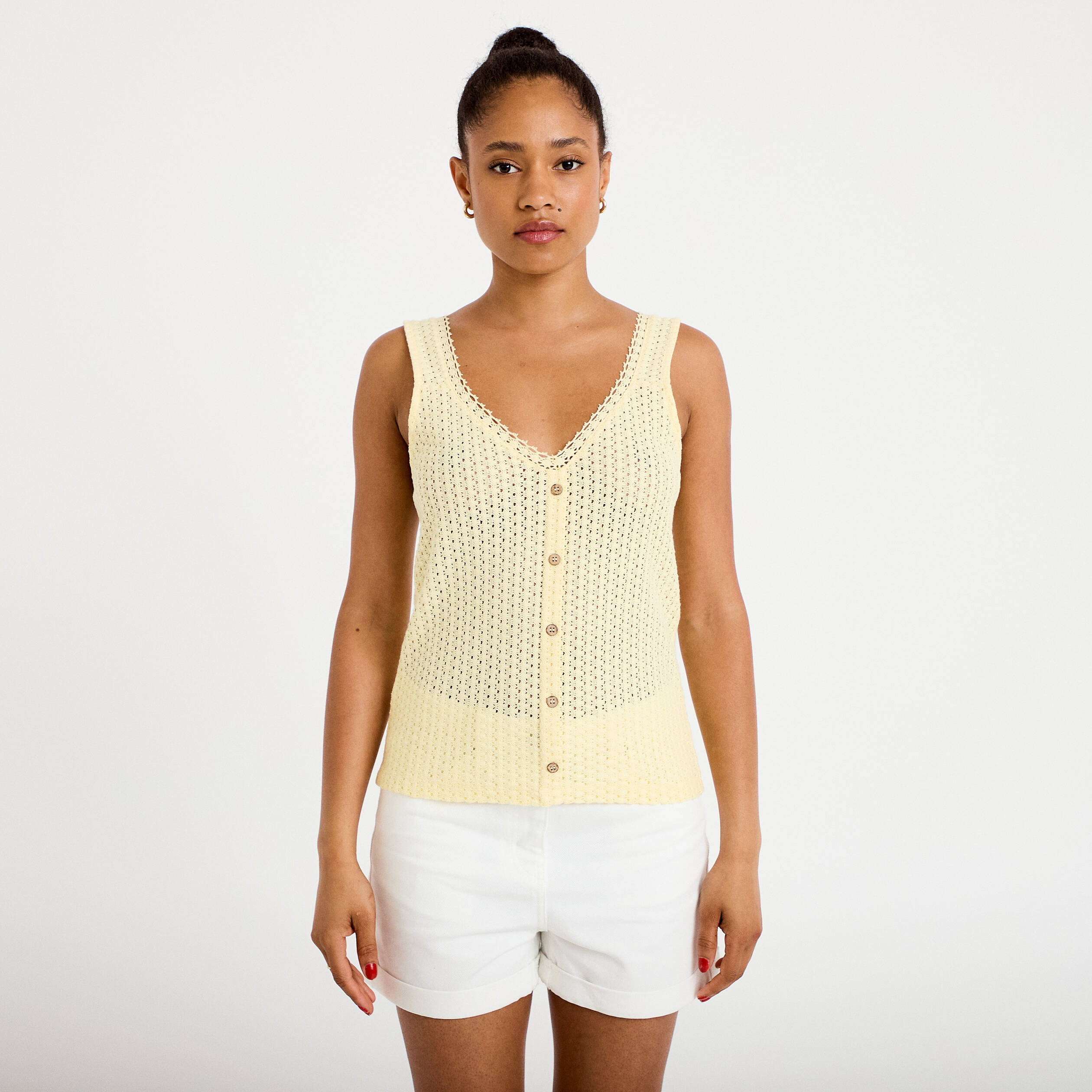 D&eacute;bardeur ajour&eacute; aspect dentelle col v jaune pastel femme