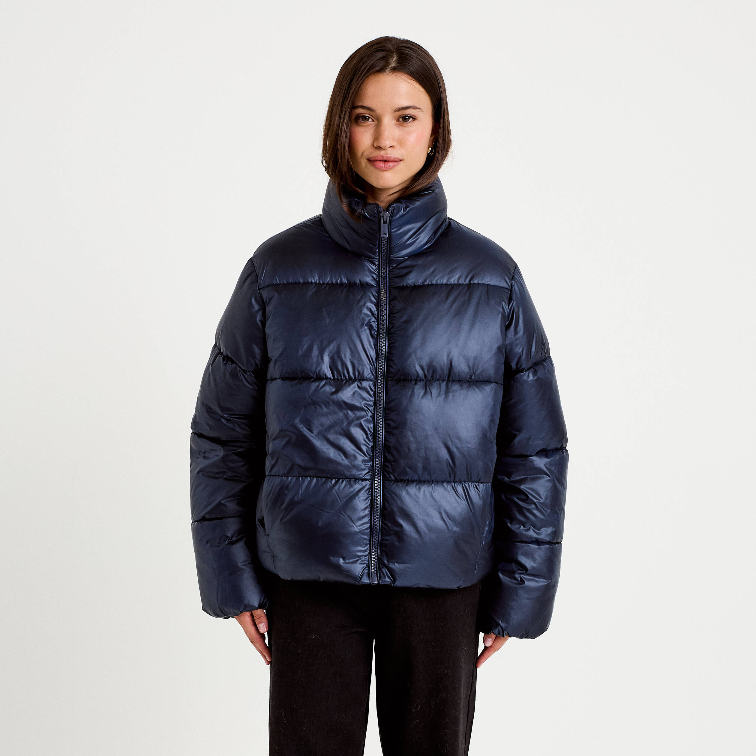 Doudoune col montant bas resserr&eacute; bleu marine femme