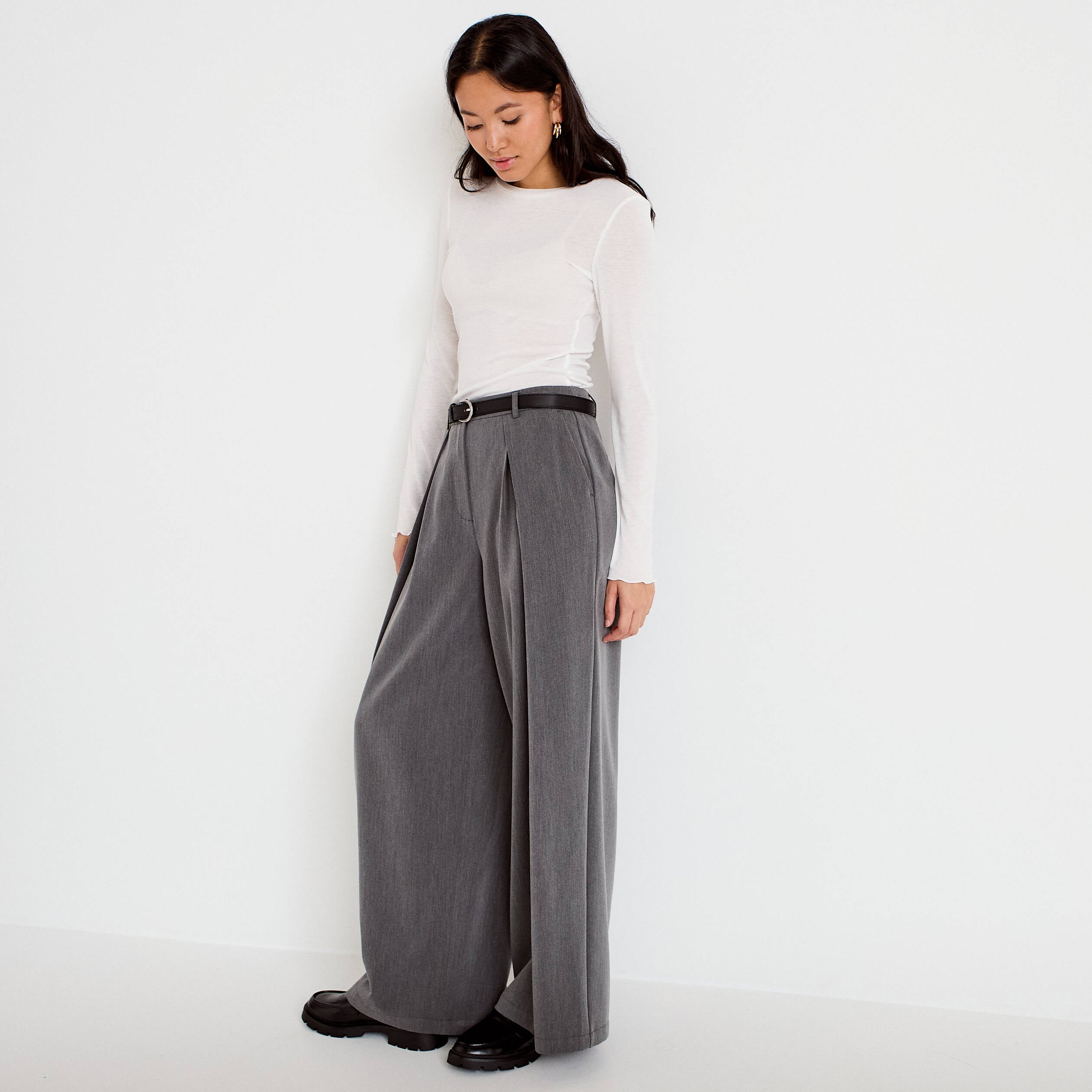 Pantalon large avec ceinture amovible gris clair femme