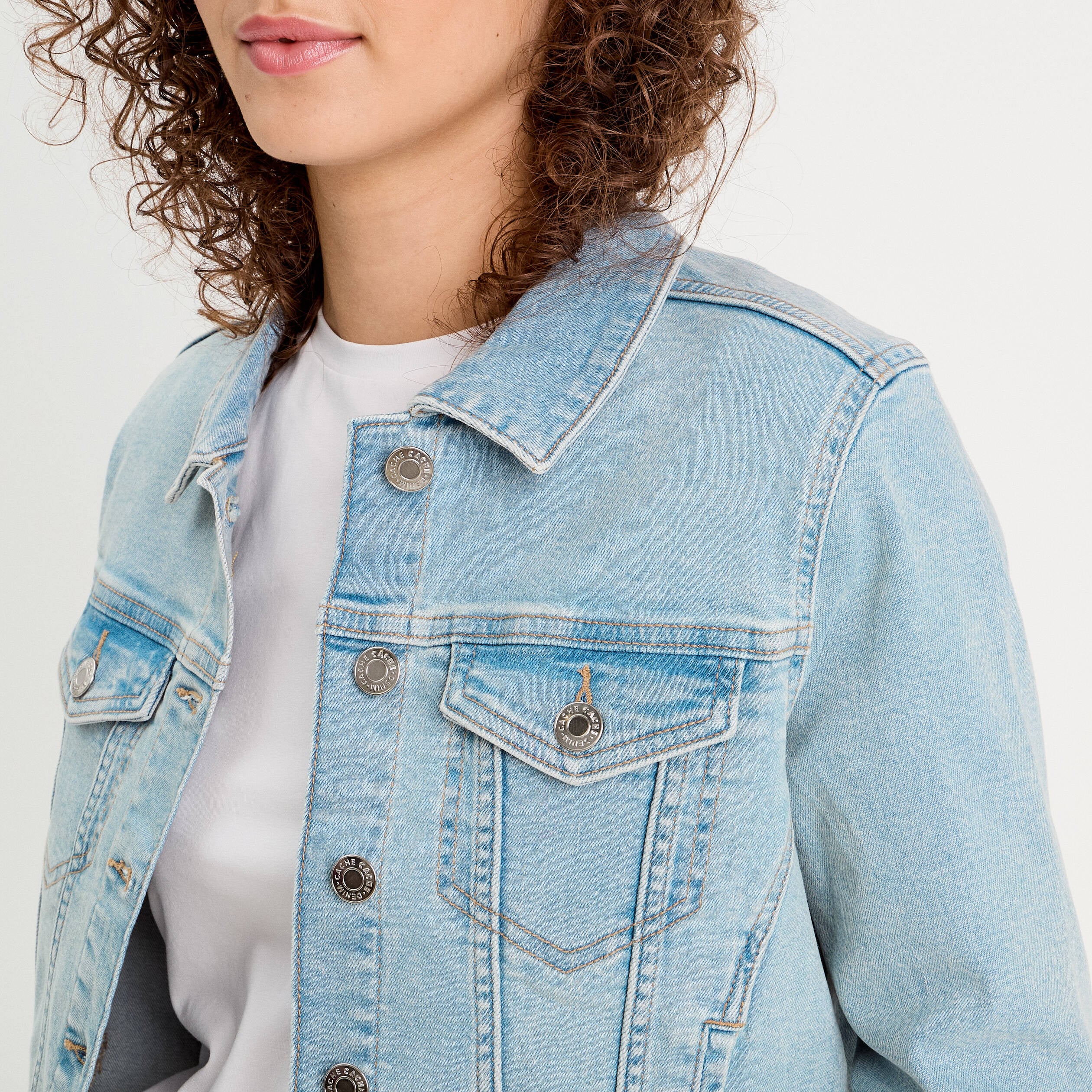 Veste en jean denim bleach femme