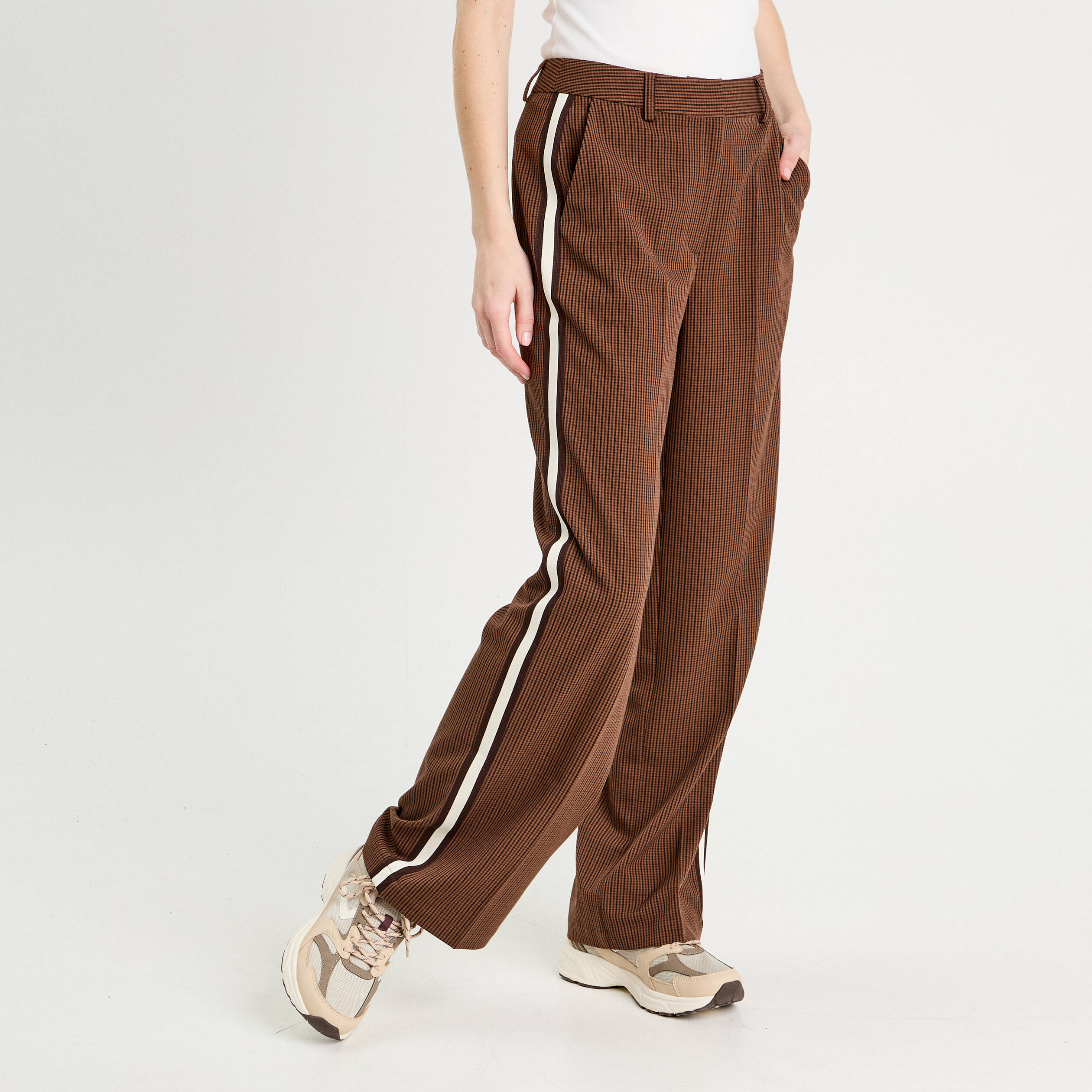 Pantalon Outdoor Femme Marron Taille 30 - Coupe Droite Et Régulière - Bon état
