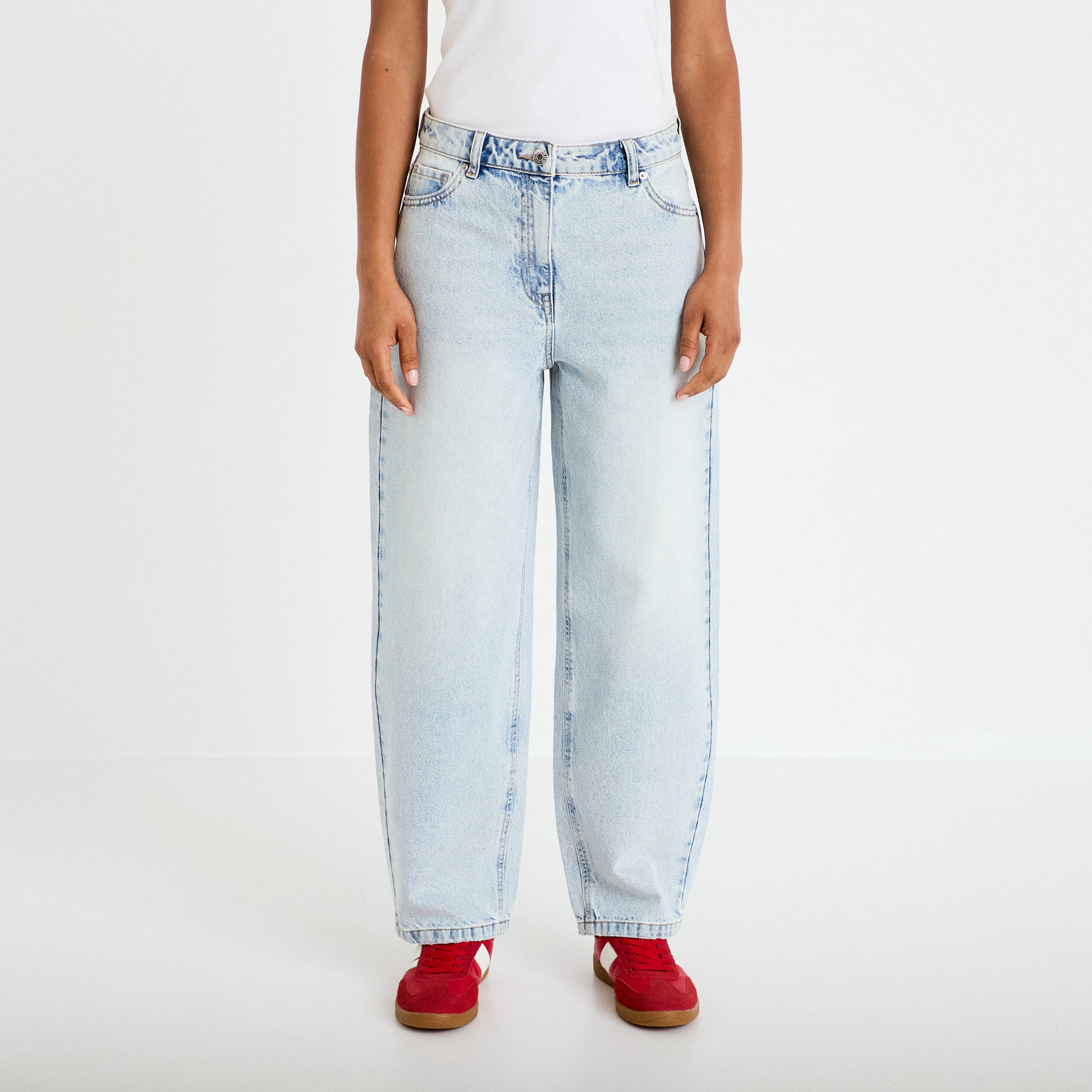 Jean barrel cropped taille standard denim bleach femme
