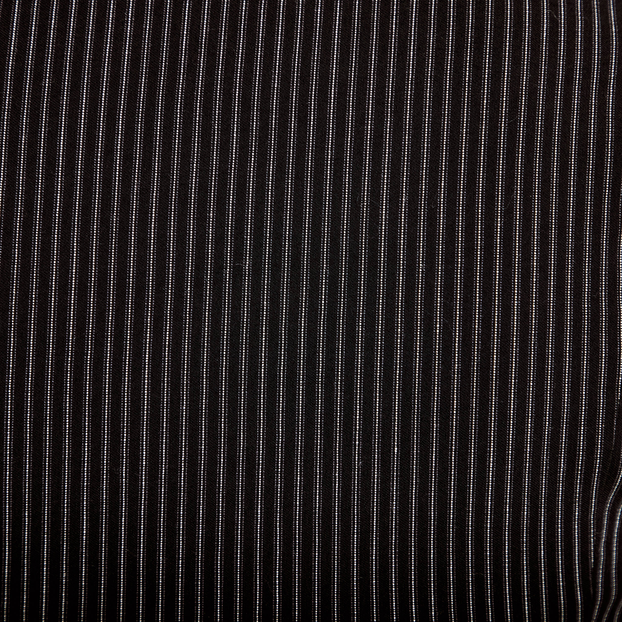 Chemise cintr&eacute;e manches courtes noir femme