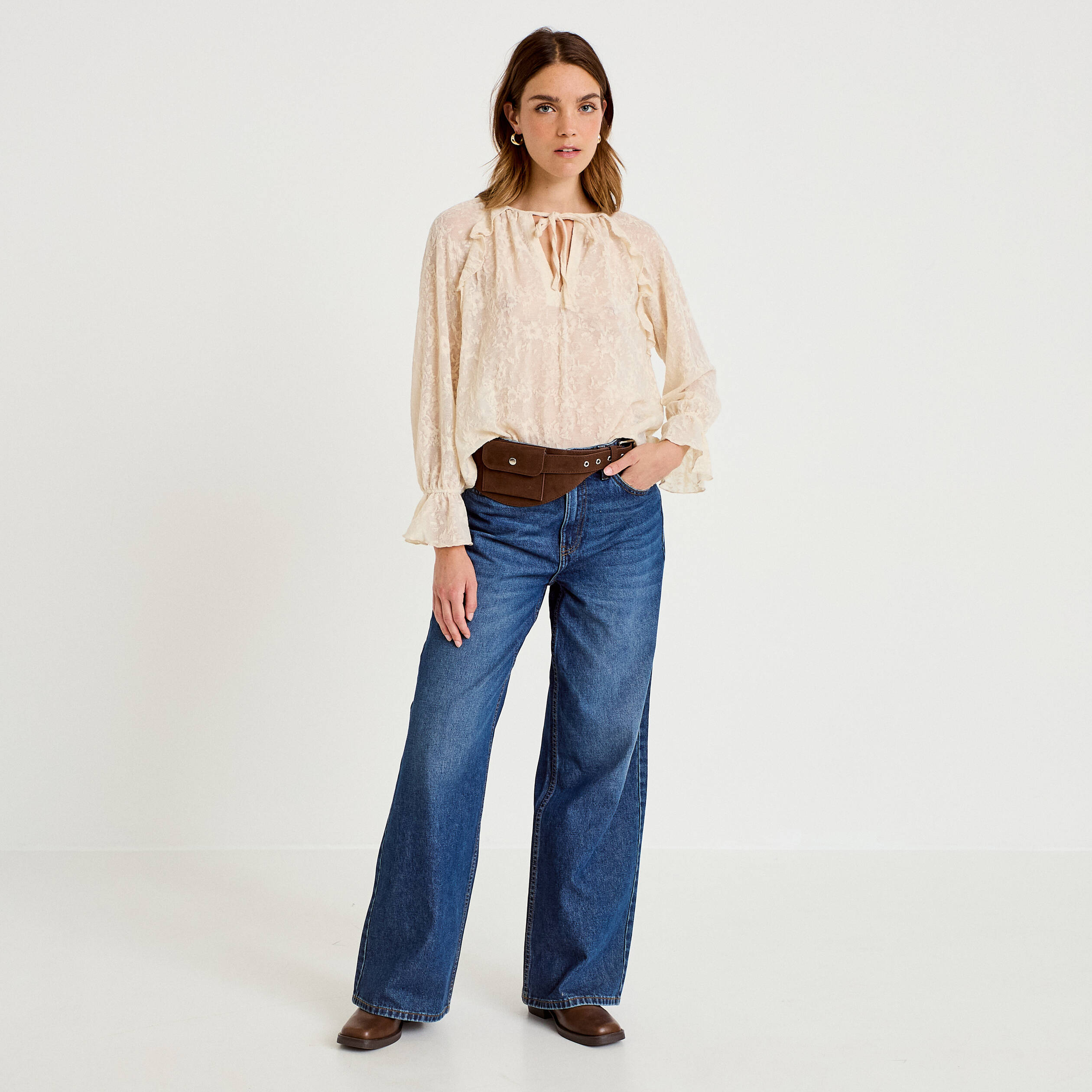 Blouse droite manches longues col rond ecru femme