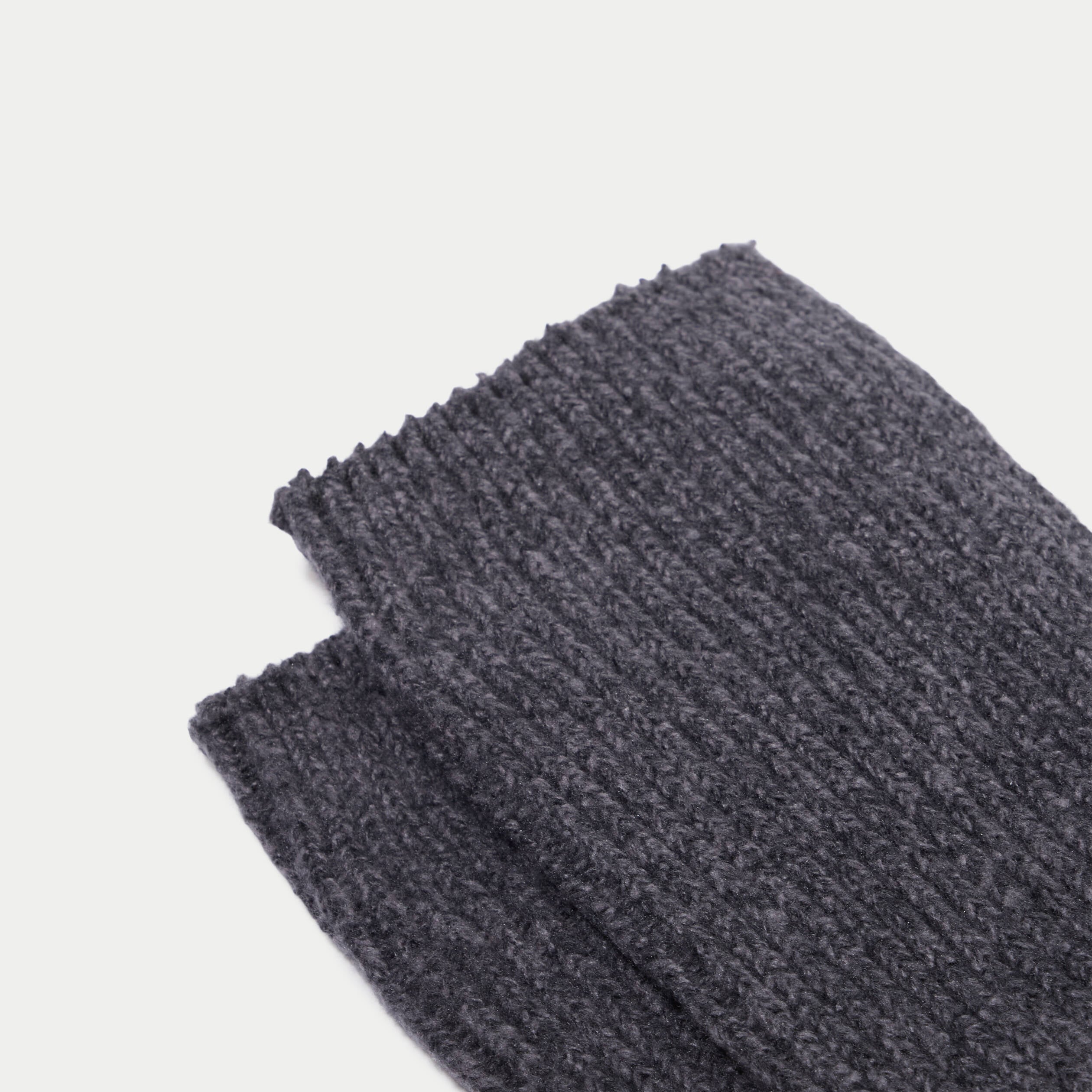 Chaussettes hautes gris fonc&eacute; femme