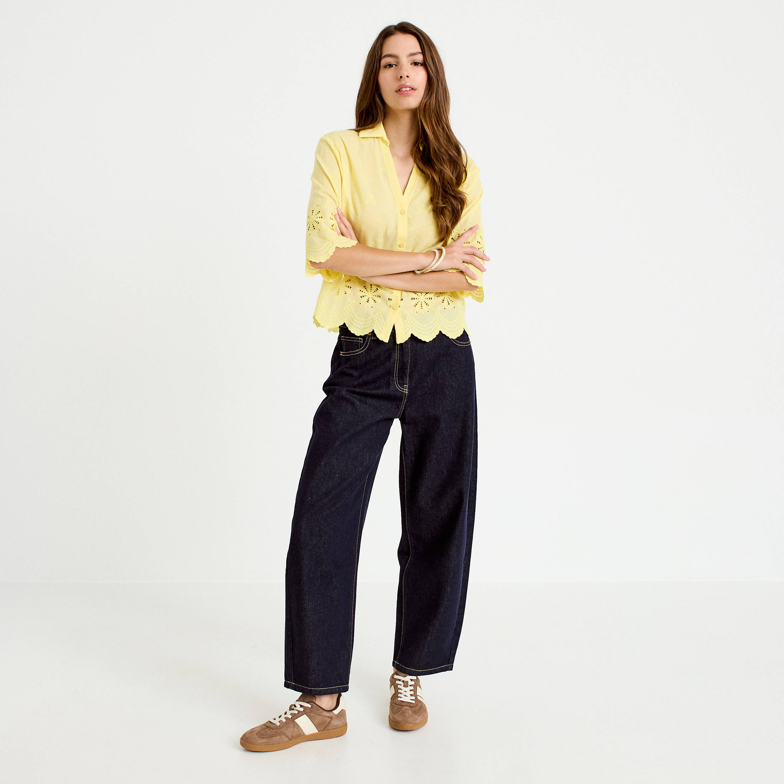 Chemise droite col classique manches 3/4 jaune pastel femme