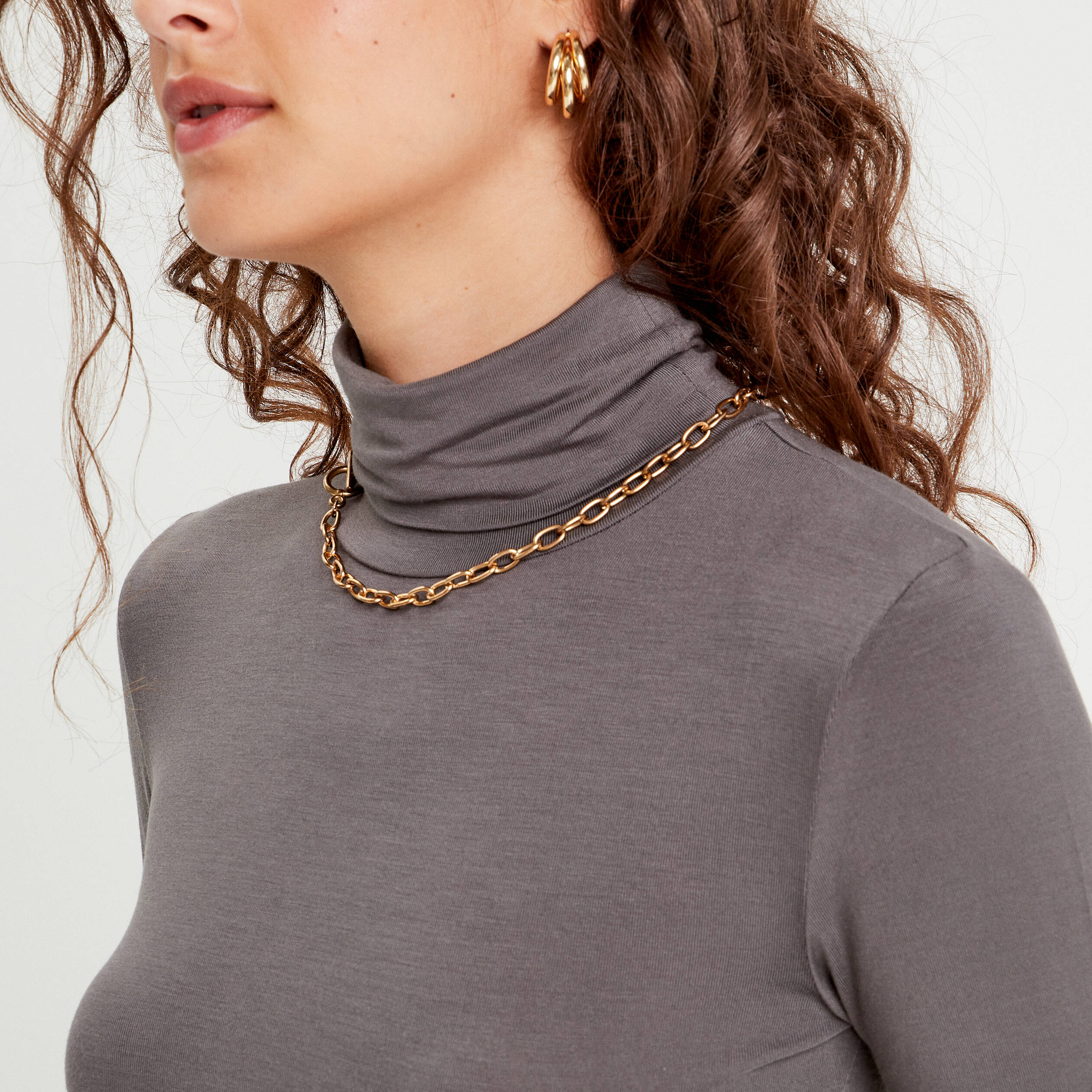 t shirt uni a manches longues gris fonce femme T-shirt uni à manches longues gris foncé femme