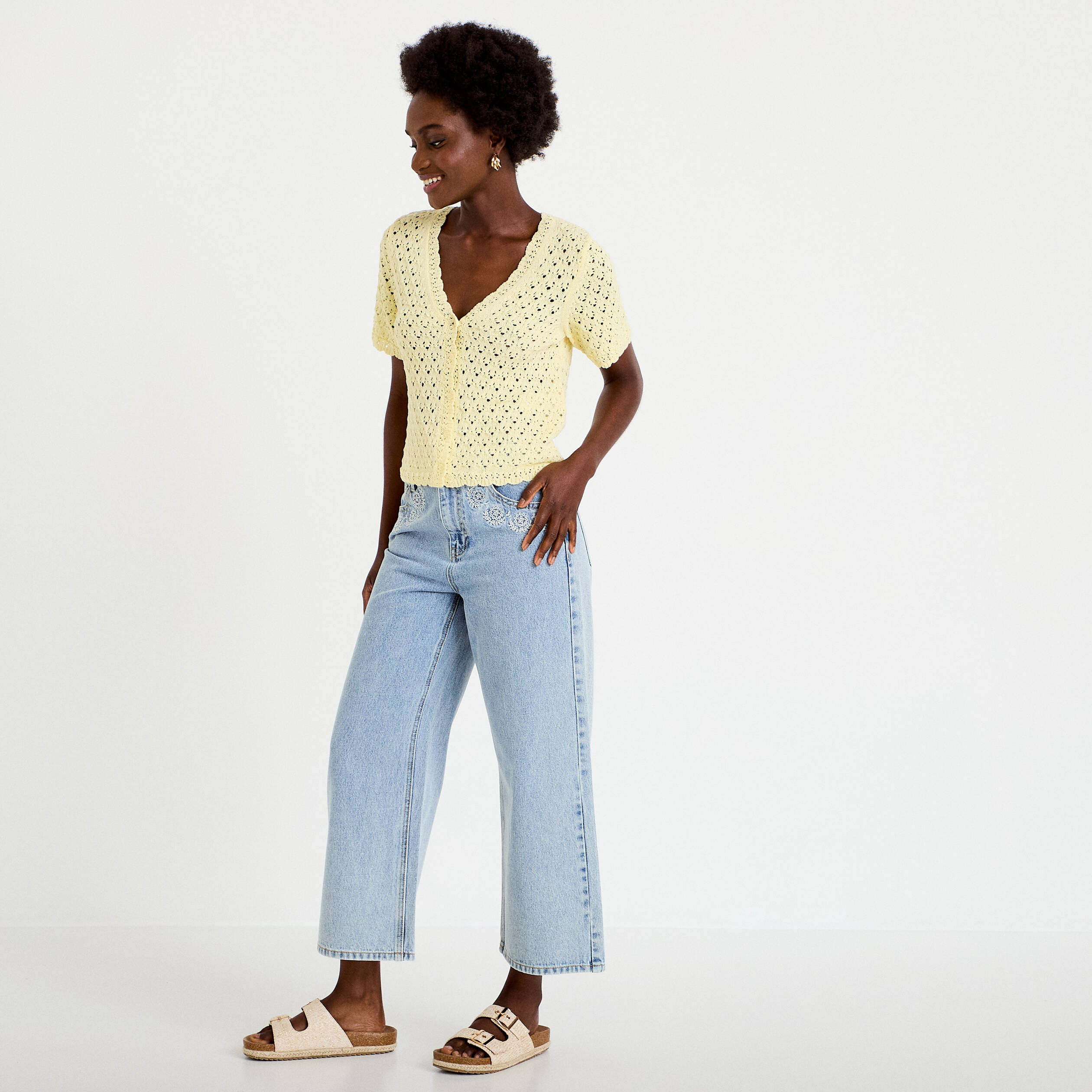 Gilet ajour&eacute; col v manches courtes jaune pastel femme