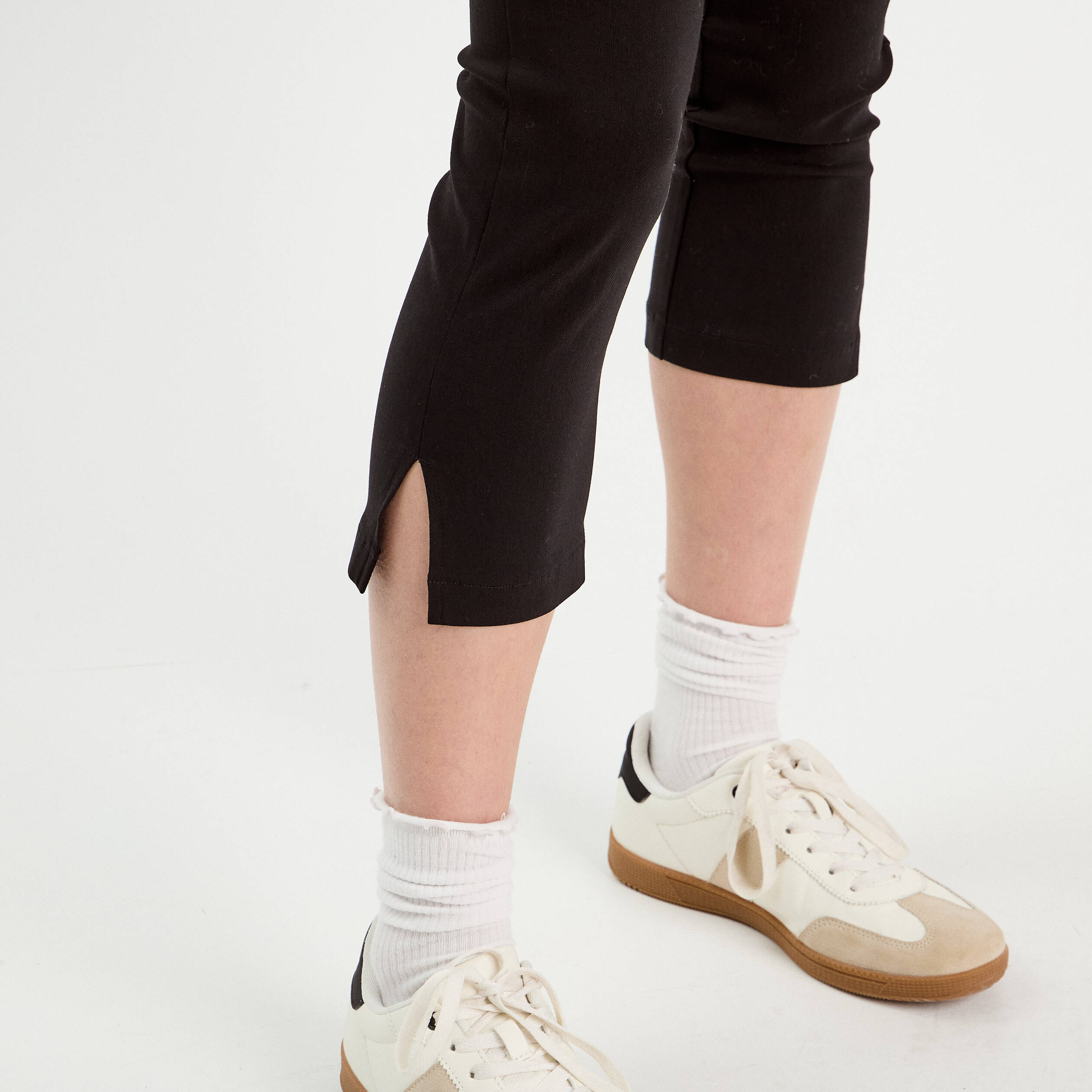 Pantalon capri ajusté 7/8ème noir femme