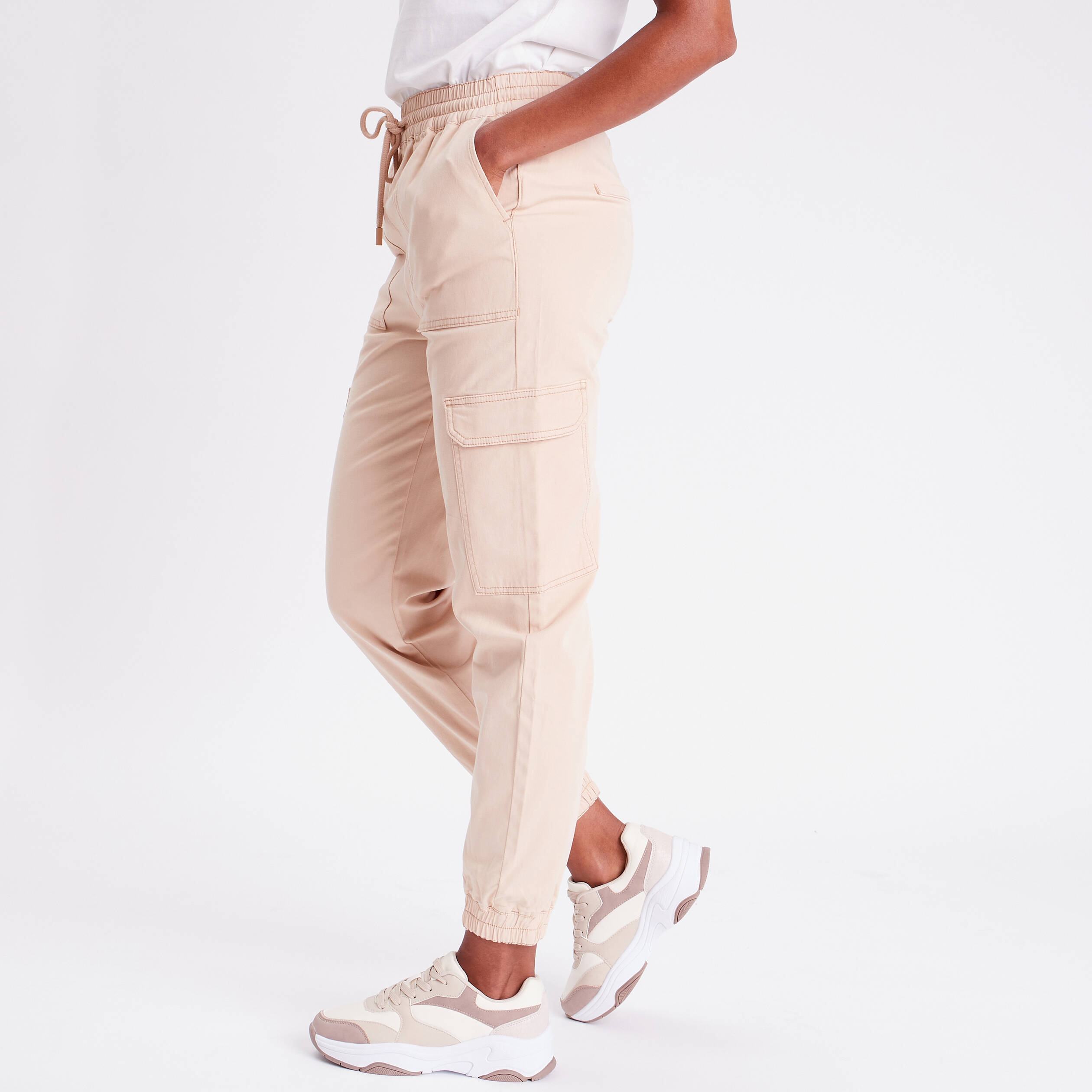 Pantalon cargo bas élastiqué sable femme