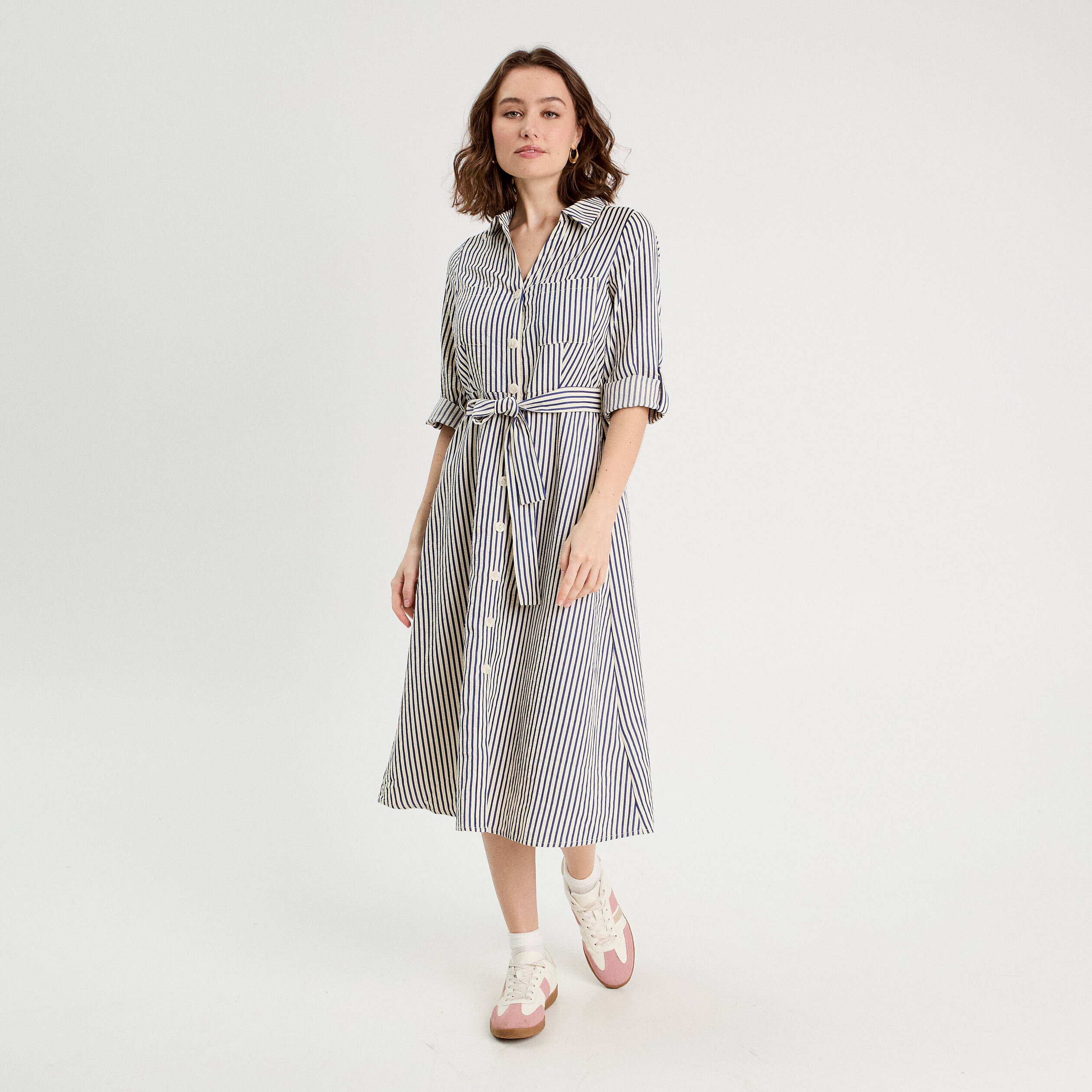 Robe longue chemise ceintur&eacute;e bleu marine femme
