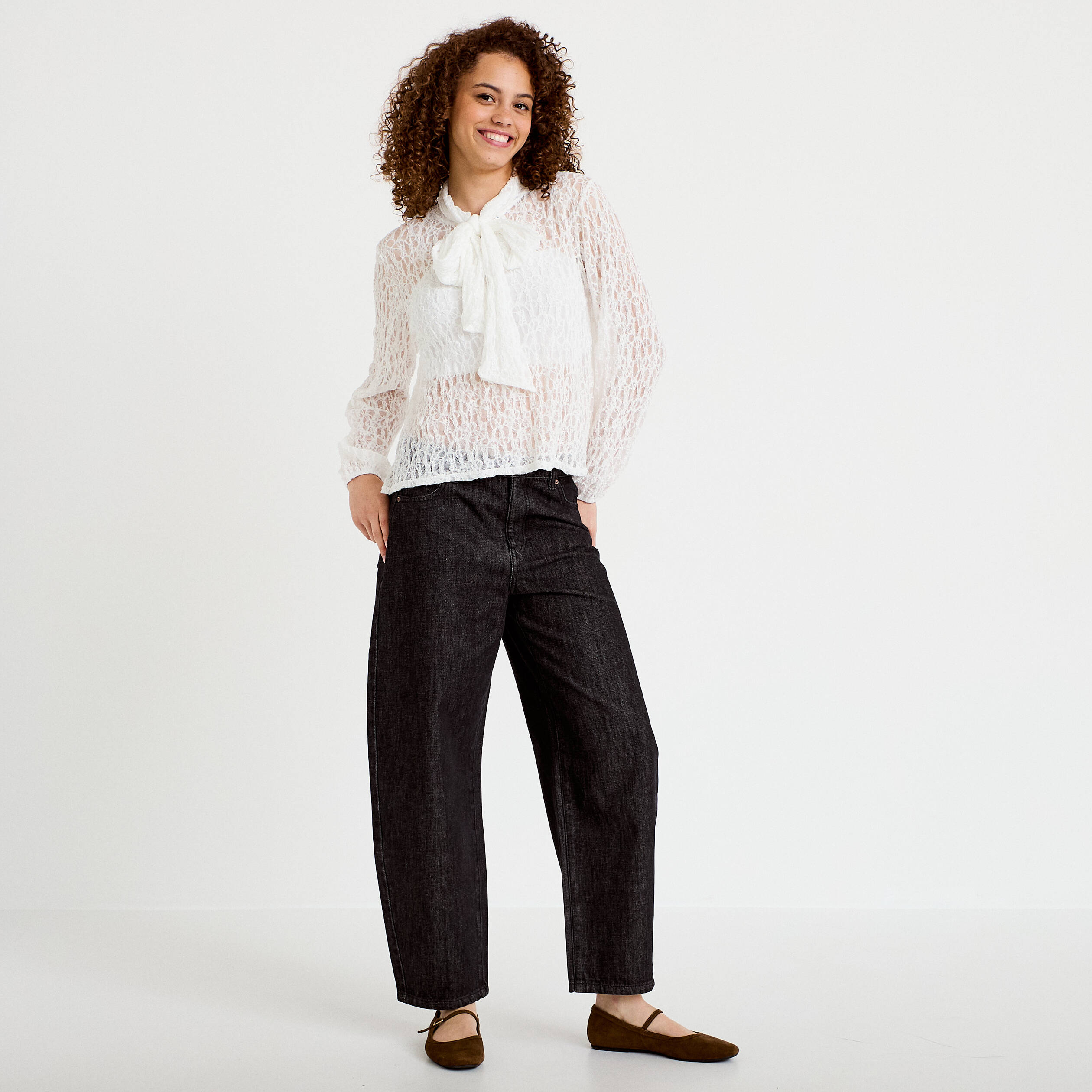 Blouse droite col montant dentelle ecru femme