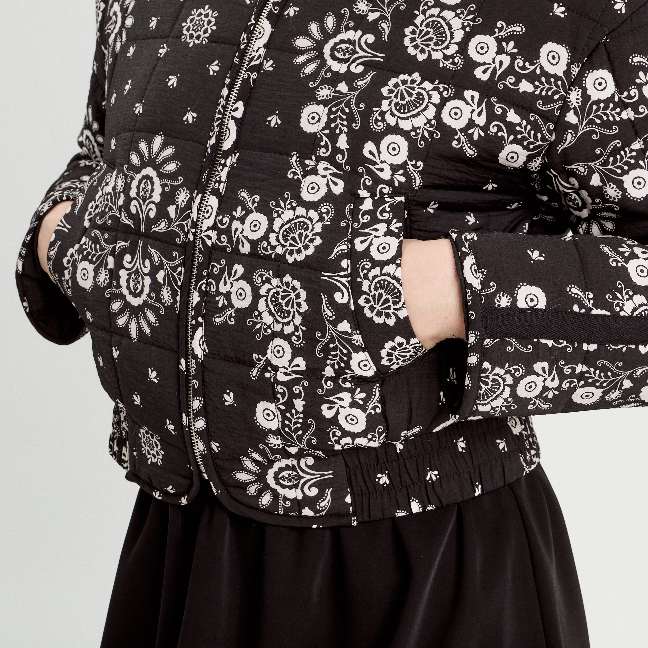 Veste matelass&eacute;e zipp&eacute;e noir femme
