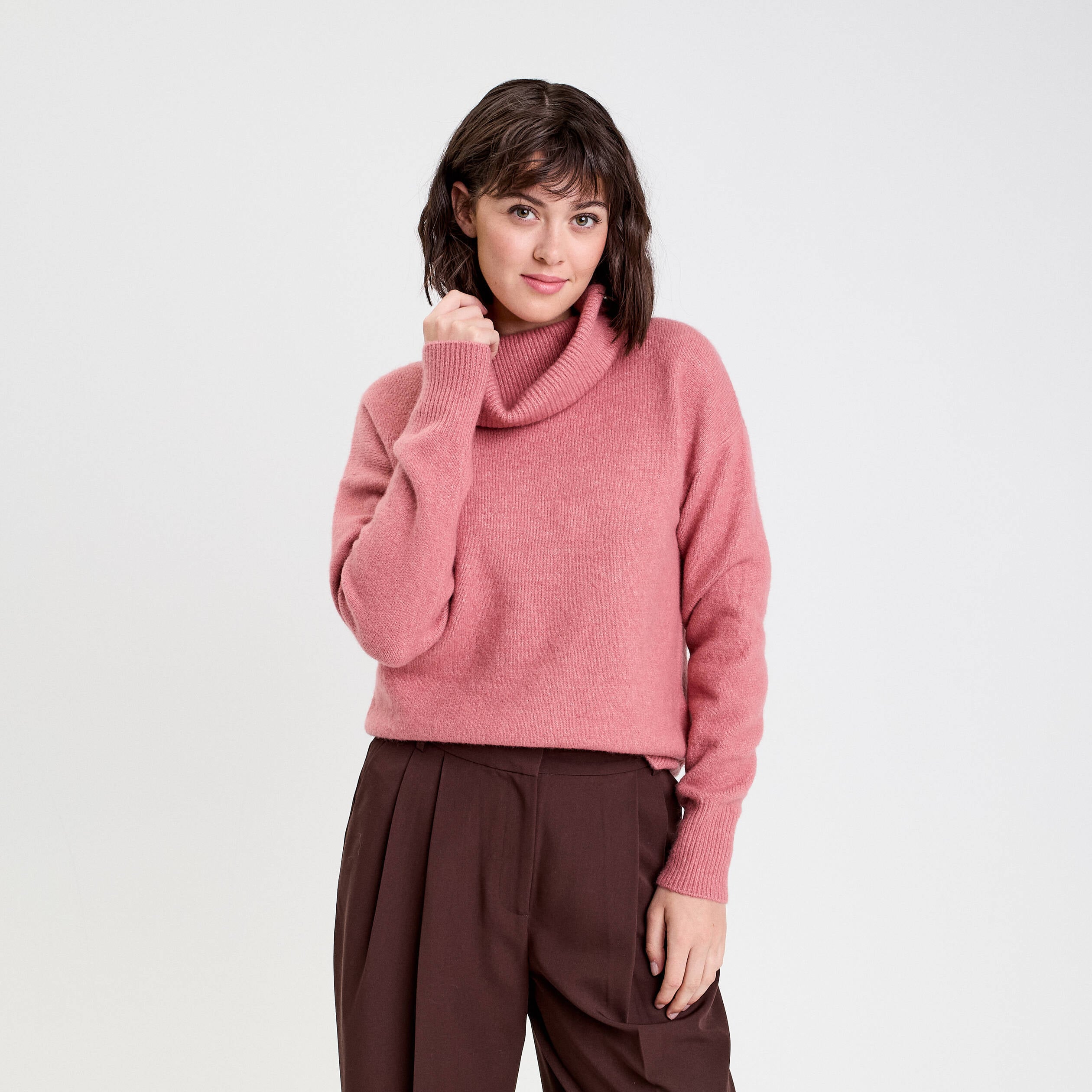 Pull avec col roul&eacute; rose femme