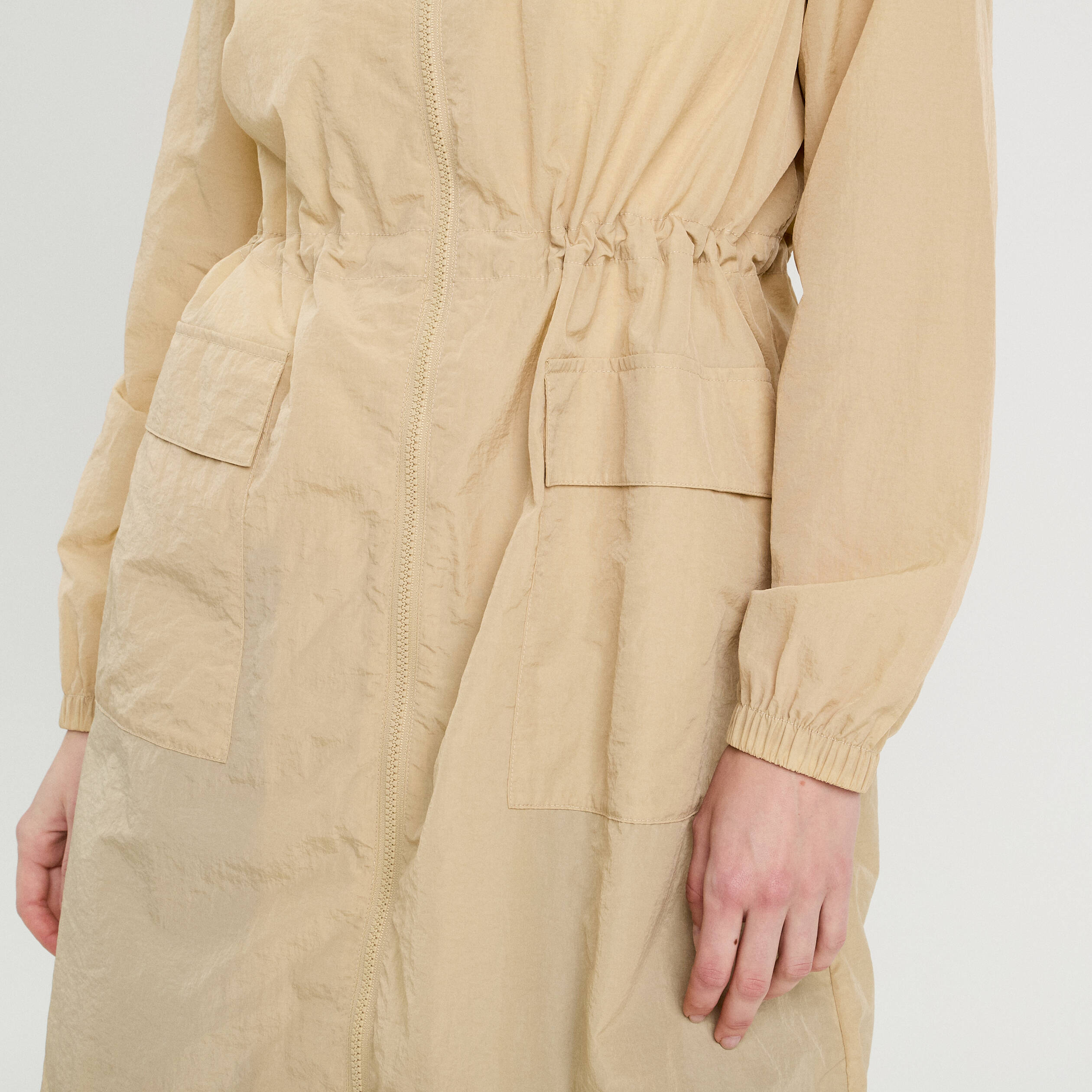 Parka d&eacute;perlante 2-en-1 avec pochette vert kaki femme