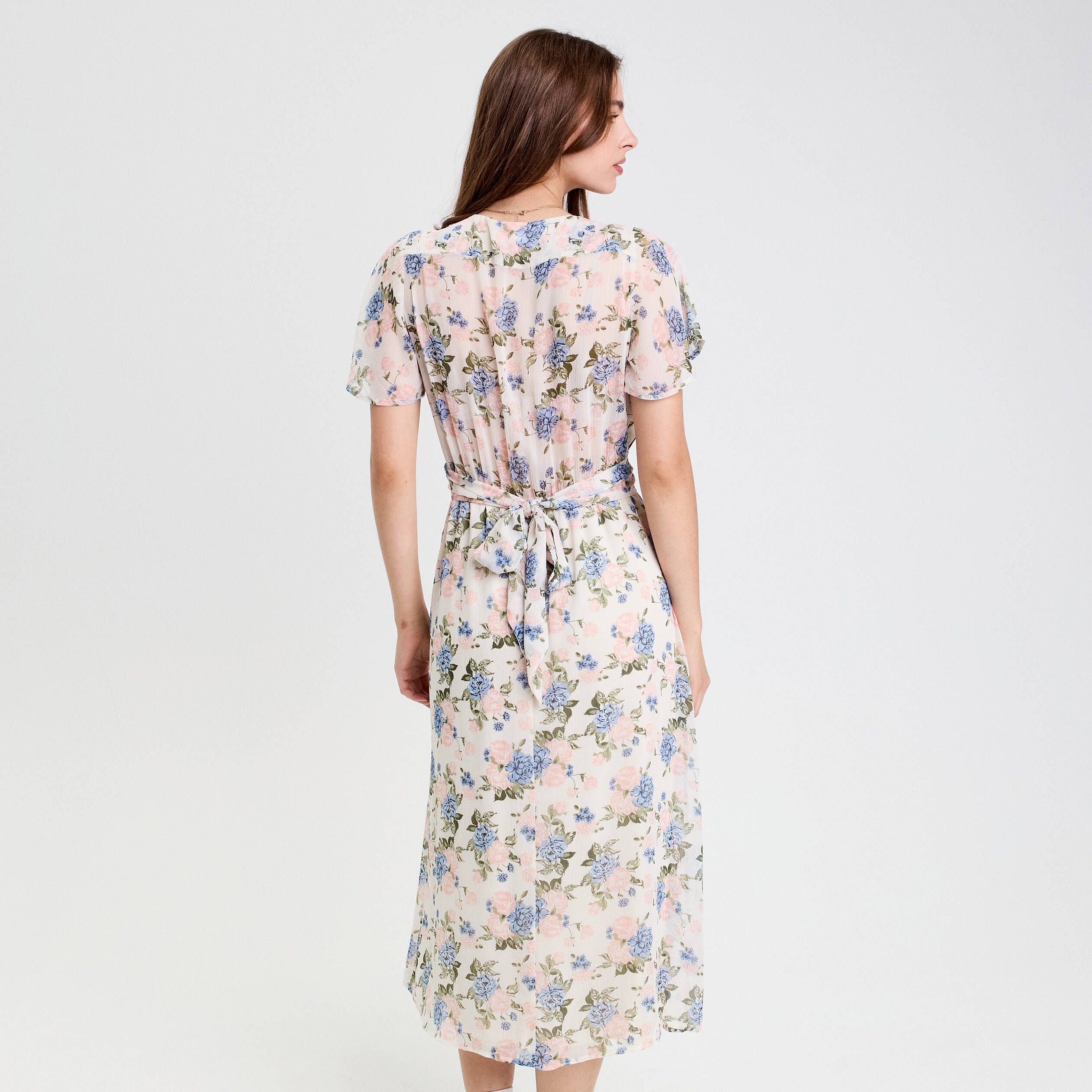 robe evasee col v manches courtes blanc femme Robe évasée col v manches courtes blanc femme