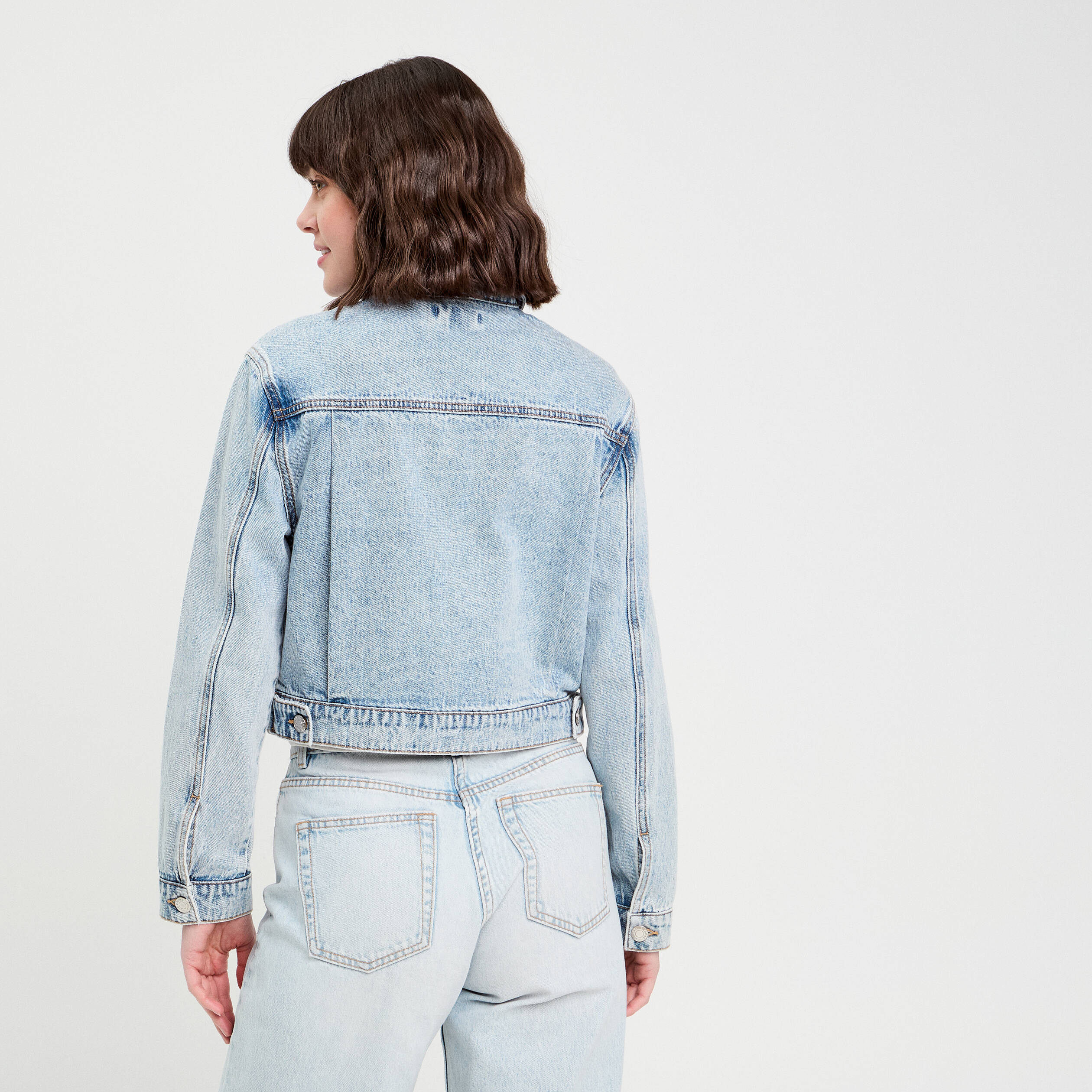 Veste zipp&eacute;e en jean denim stone femme