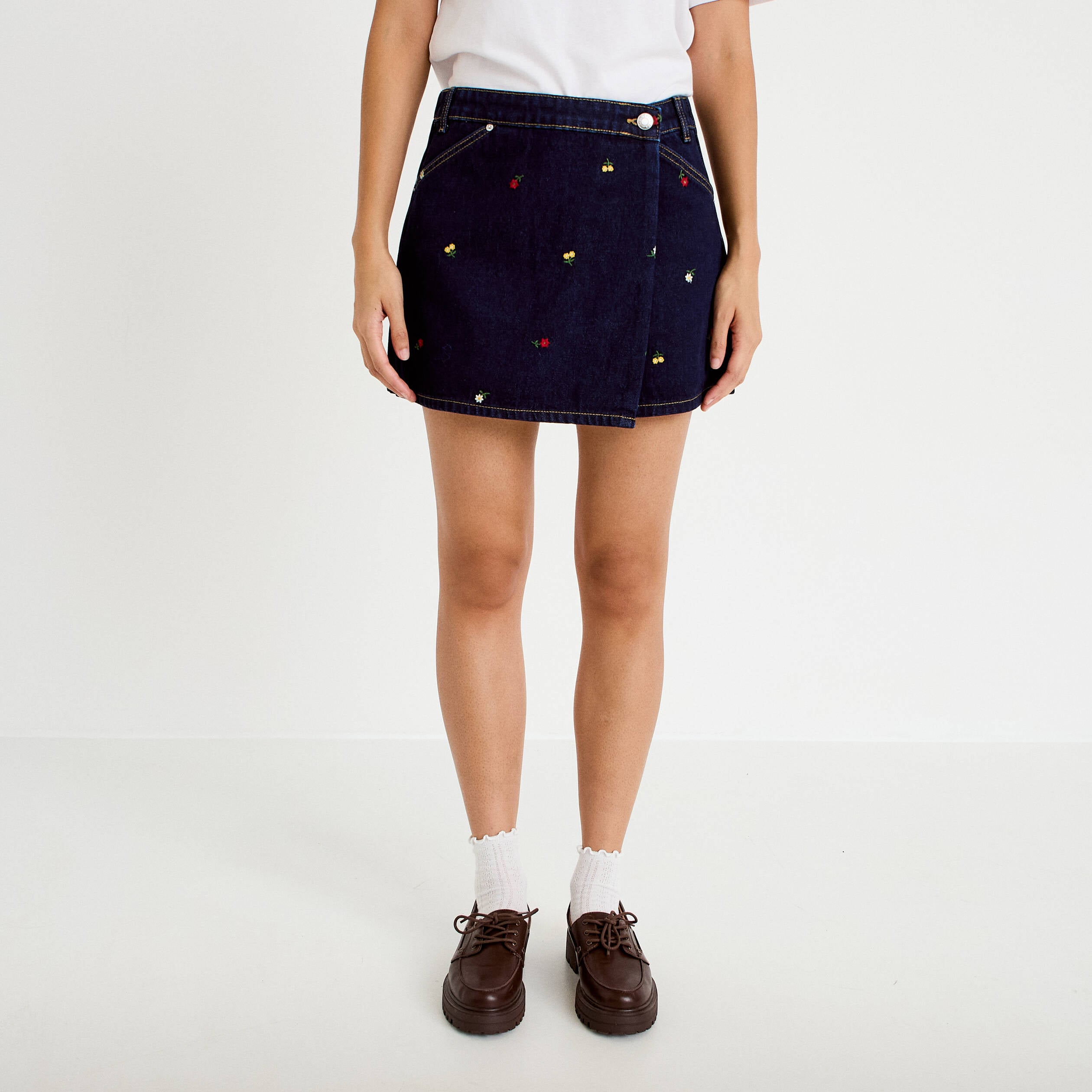 Jupe-short trap&egrave;ze en jean bleu marine femme
