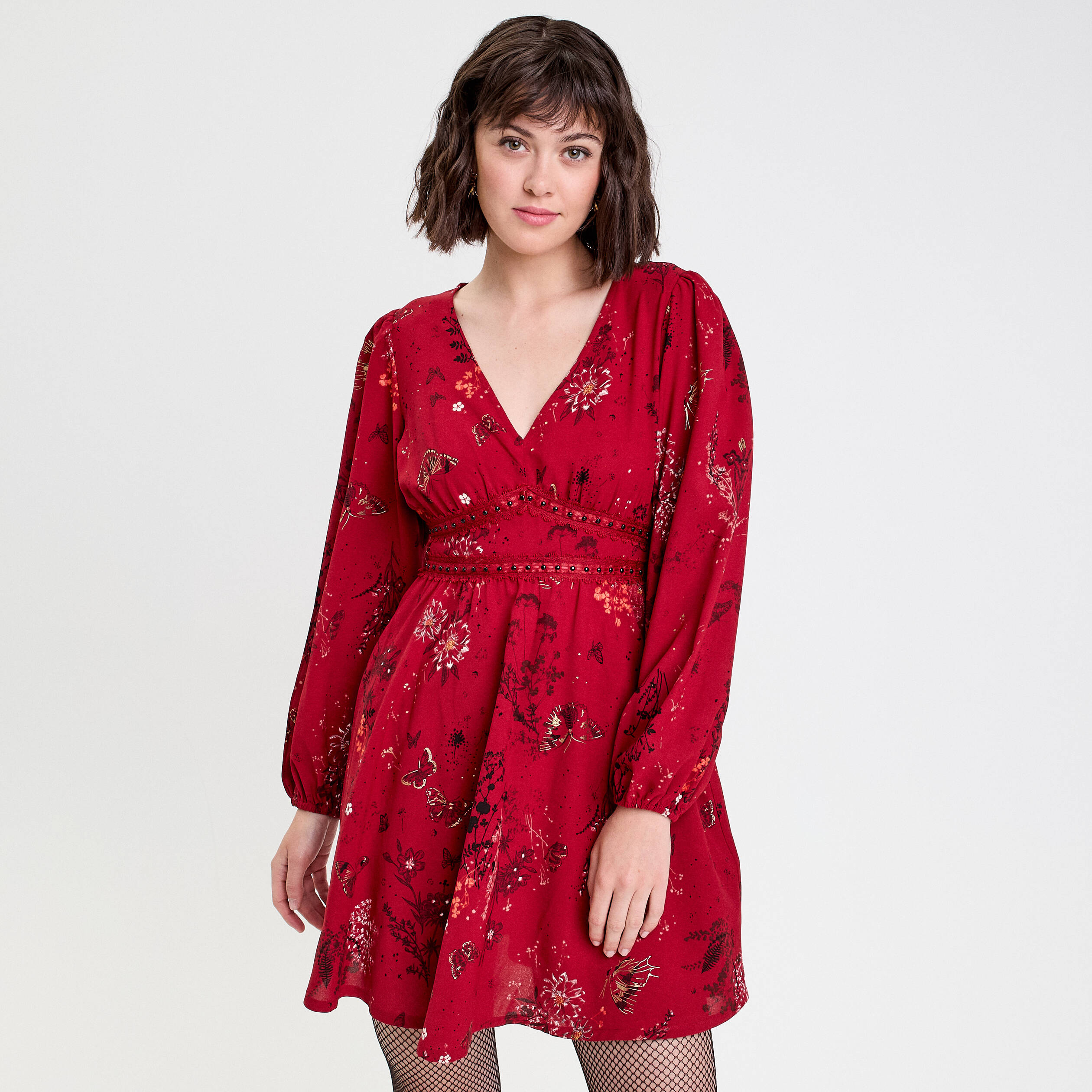 Robe évasée détails cloutés rouge foncé femme | Vibs