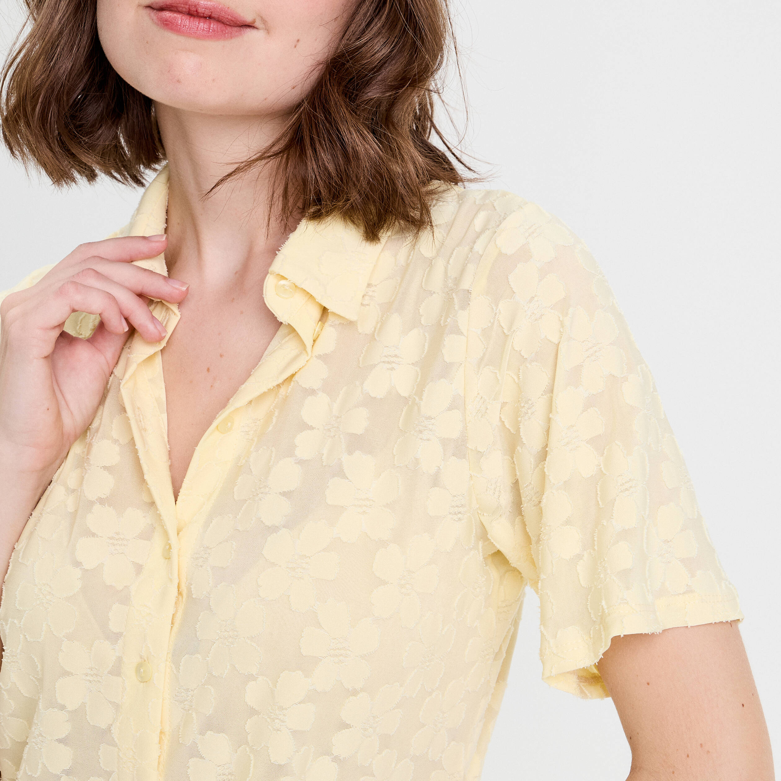 chemise manches courtes jaune clair femme Chemise manches courtes jaune clair femme