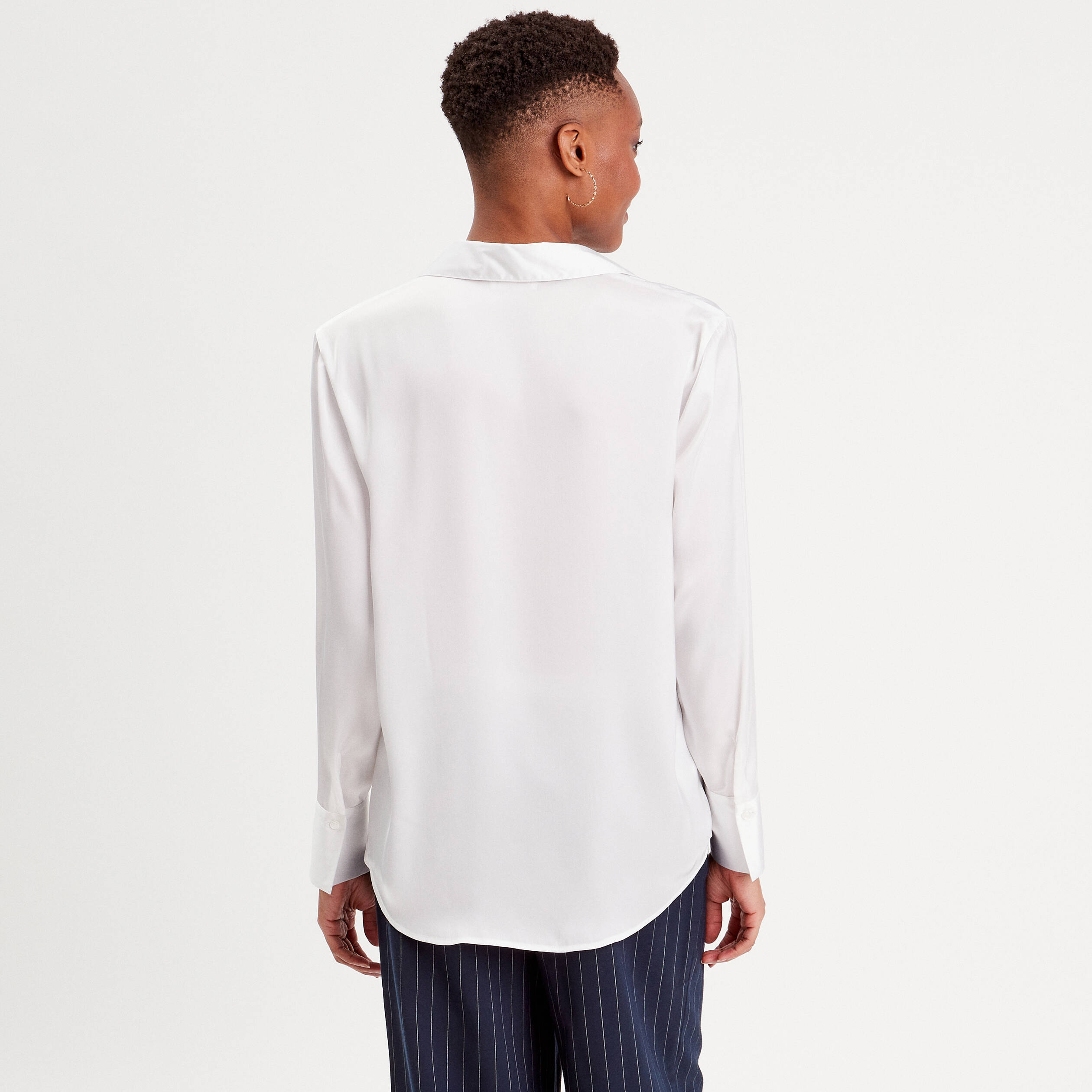 chemise manches longues satin blanc femme Chemise manches longues satin blanc femme