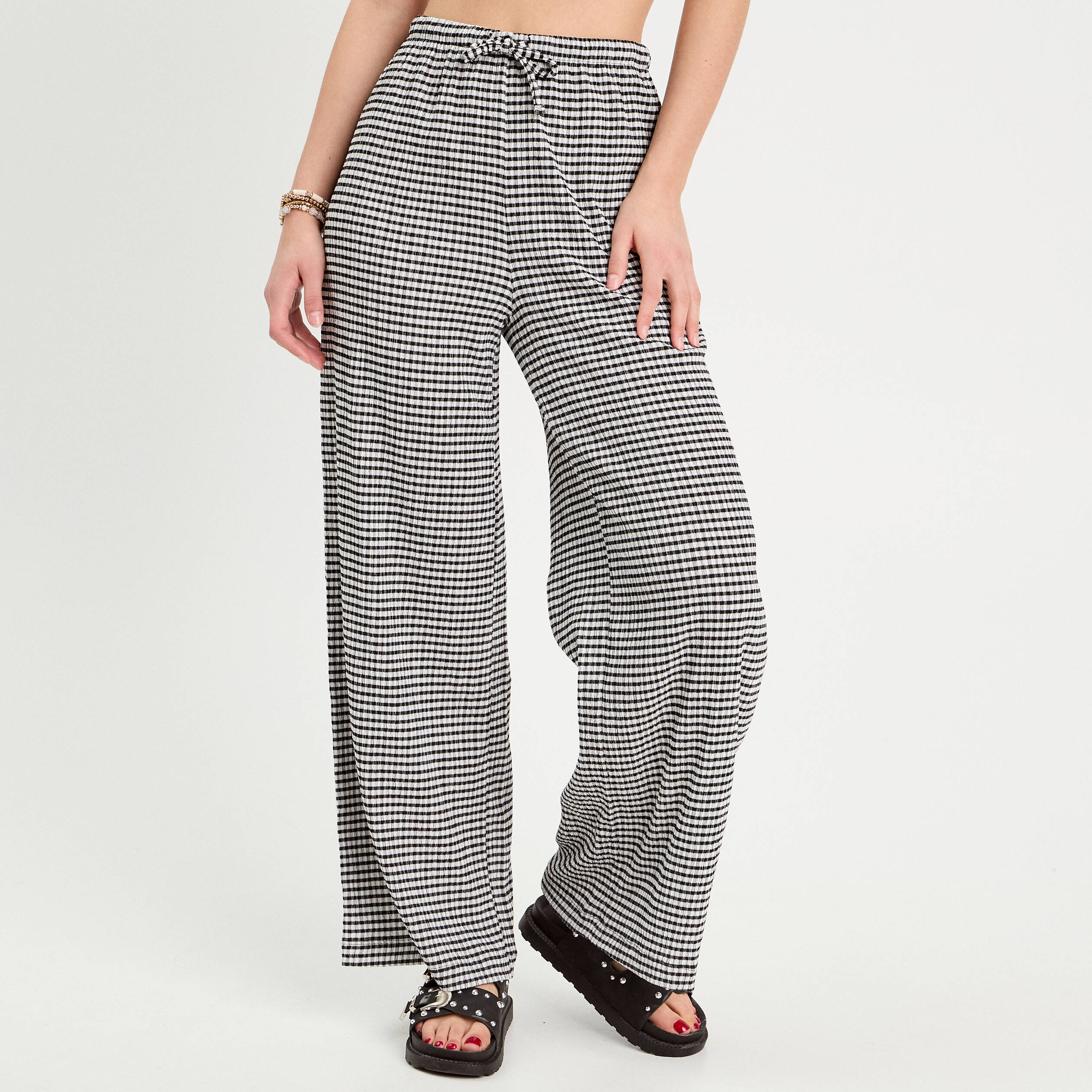 pantalon large fluide noir femme Pantalon large fluide noir femme