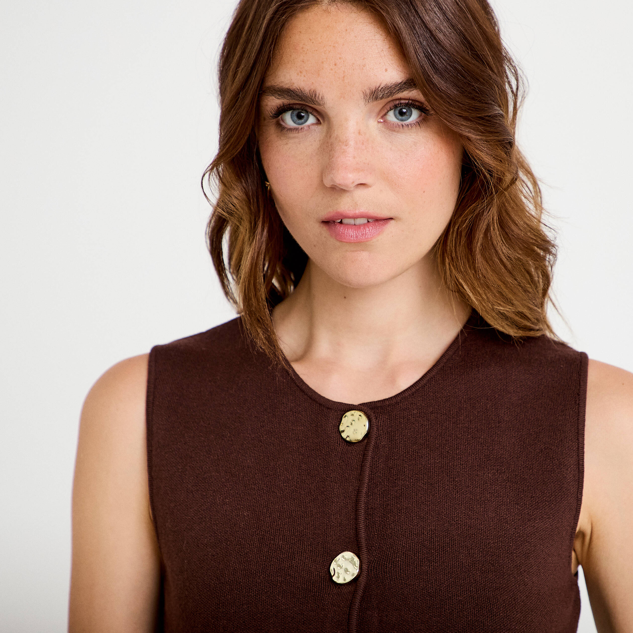 Gilet sans manches cropped marron fonc&eacute; femme
