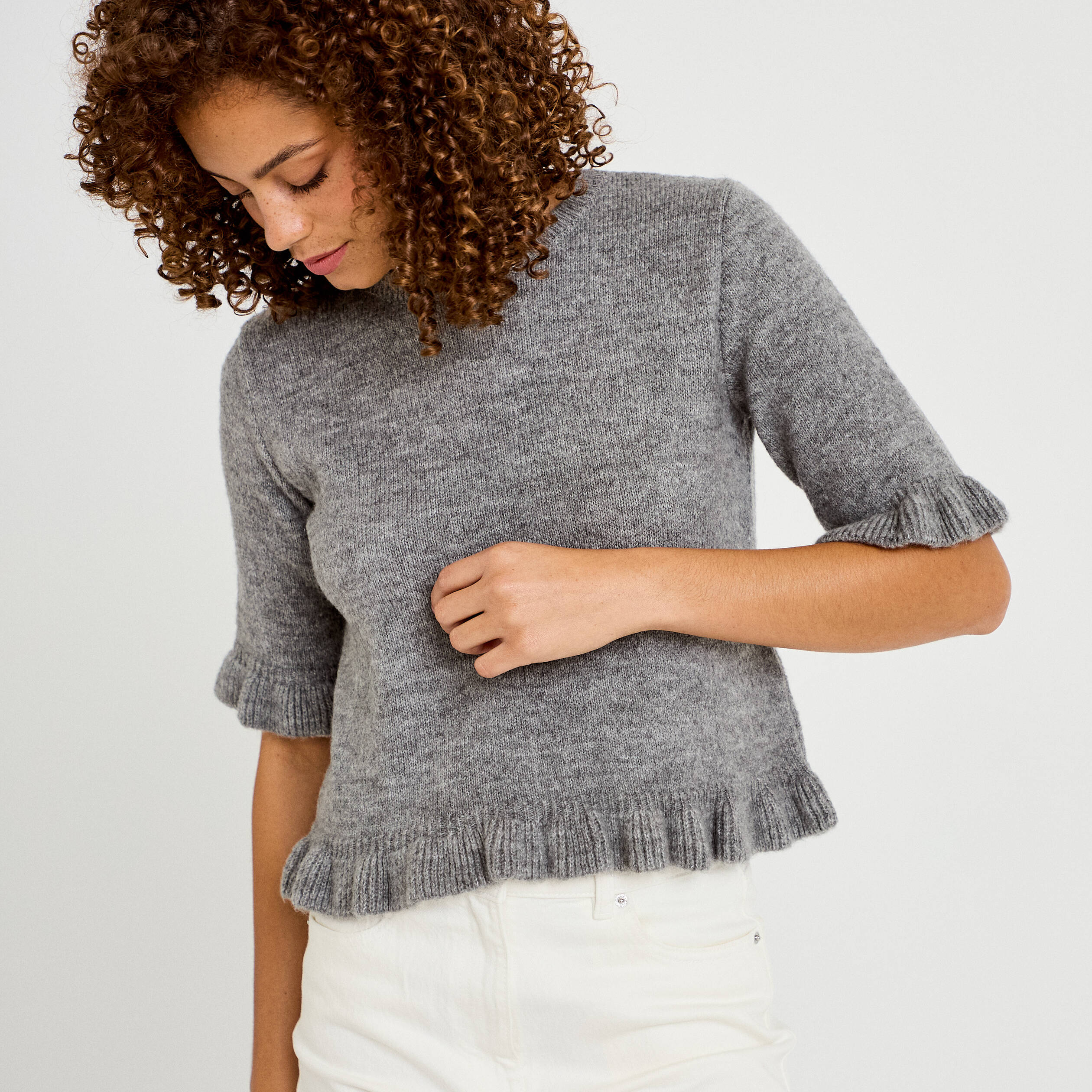 Pull col rond manches courtes gris clair femme