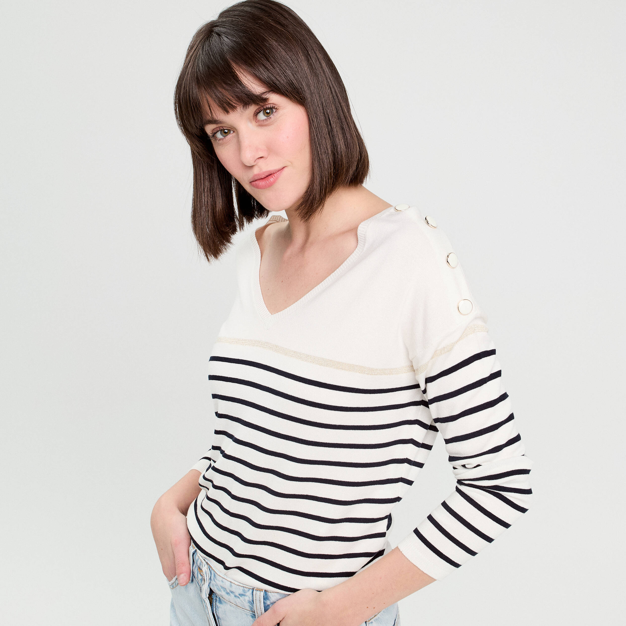 pull avec boutons ecru femme Pull avec boutons ecru femme