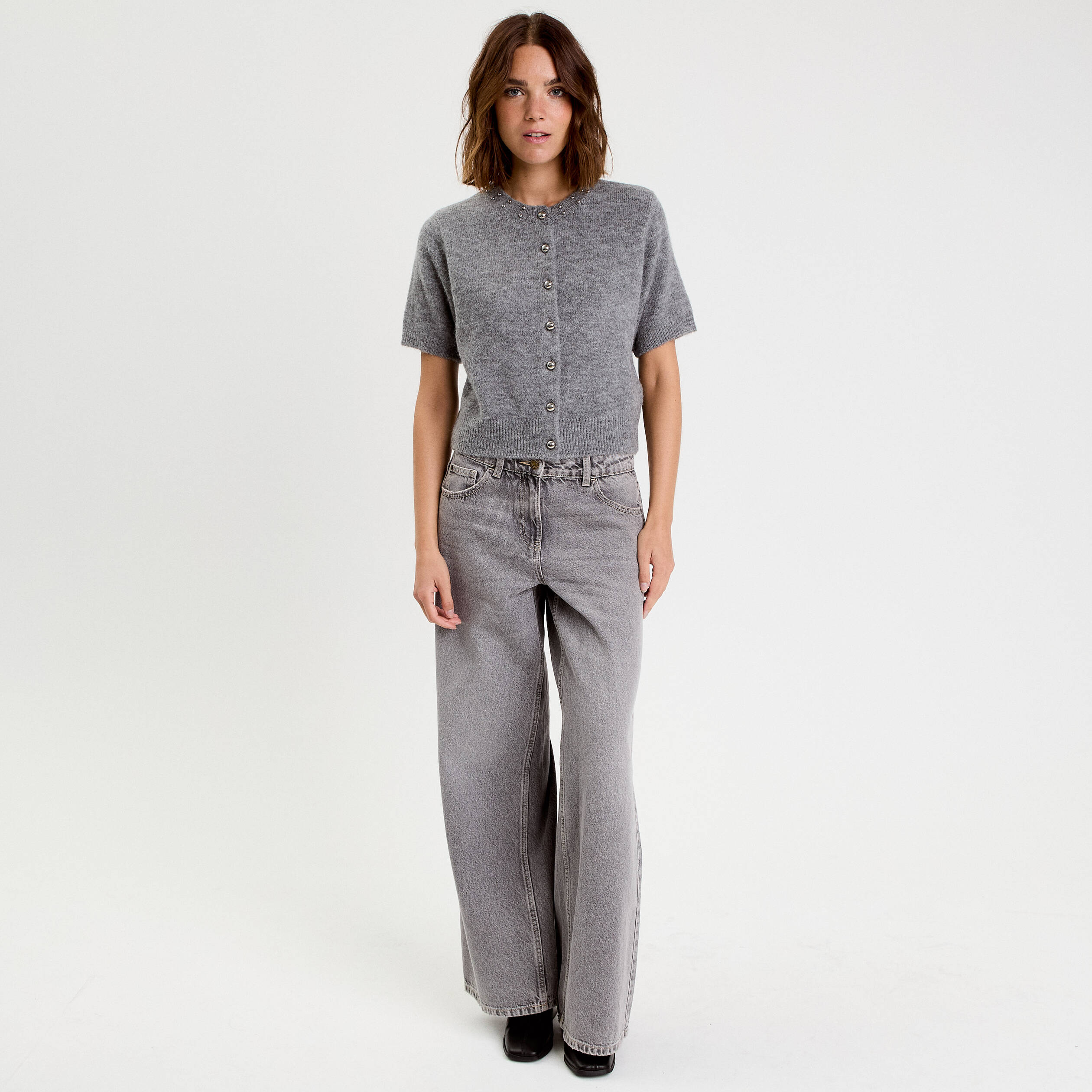 Gilet &agrave; d&eacute;tails de perles gris femme